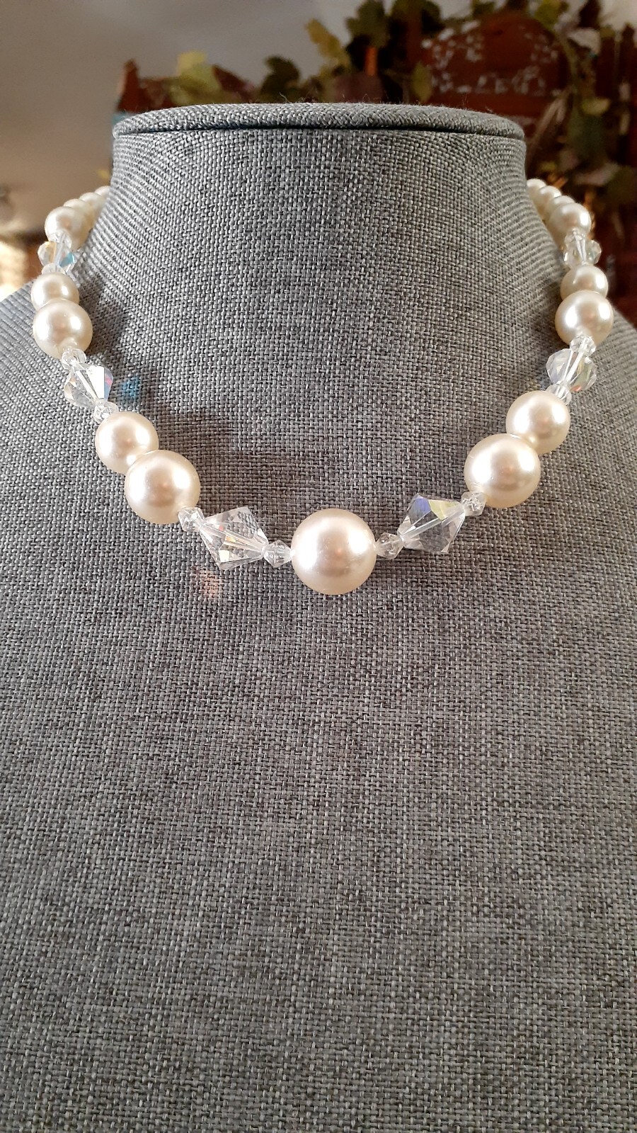 Vintage Lucite Bead & Aurora borealis Necklace. 17.5 in adjustable length