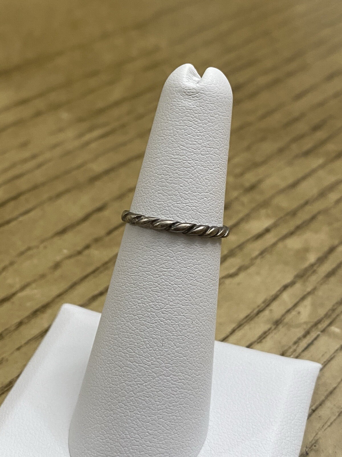 Vintage Shube’s Dakota West Sterling Silver Twist Design Band Ring Size 5