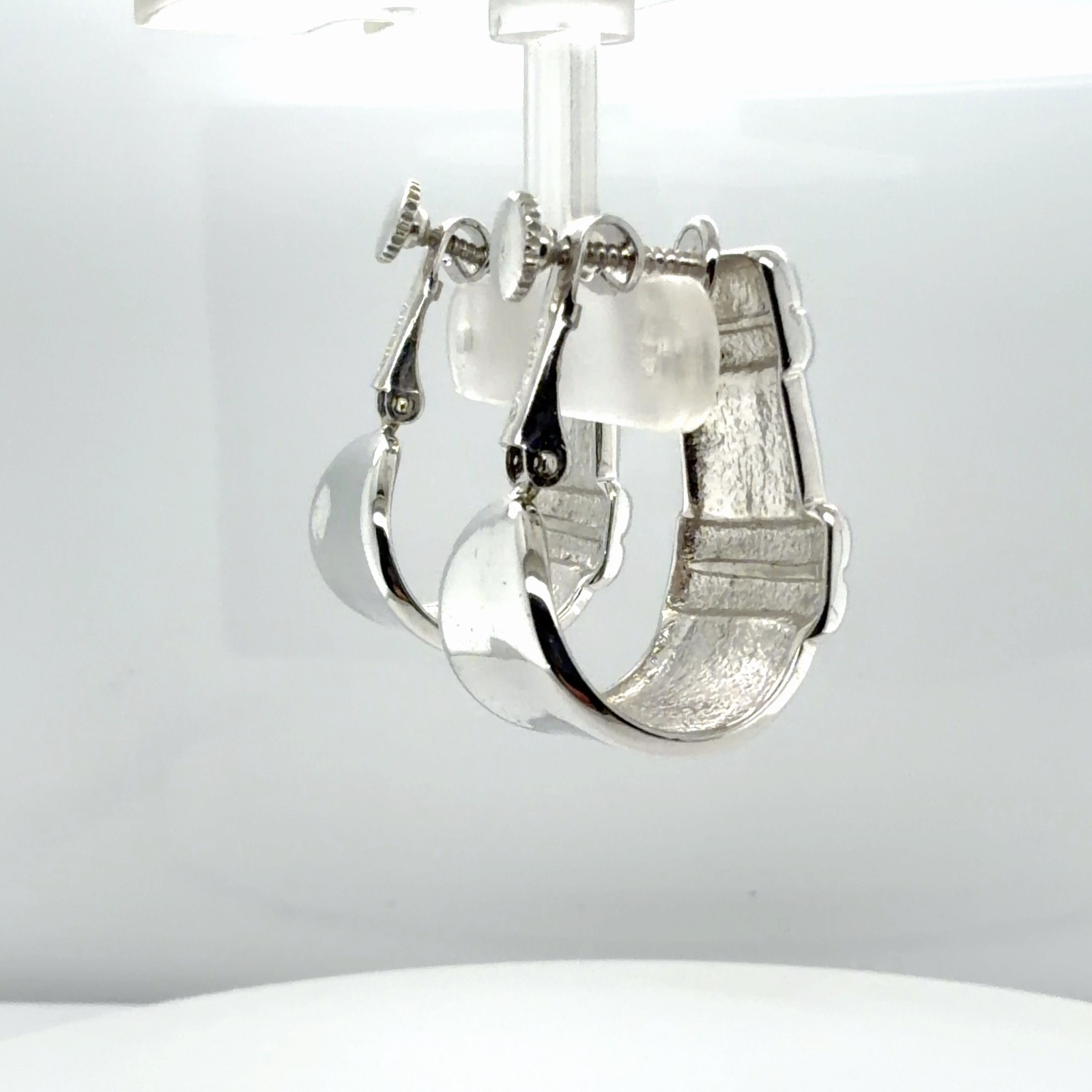 Vintage Napier Rhodium Plated Ribbed Hoop Adjustable Clip On Earrings