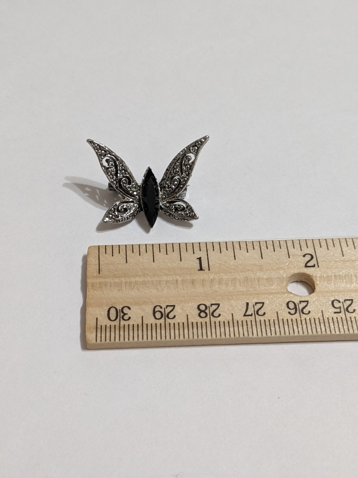 Vintage Silver Tone Etched/Texture Butterfly Pin/Brooch With Faceted Acrylic. 1″