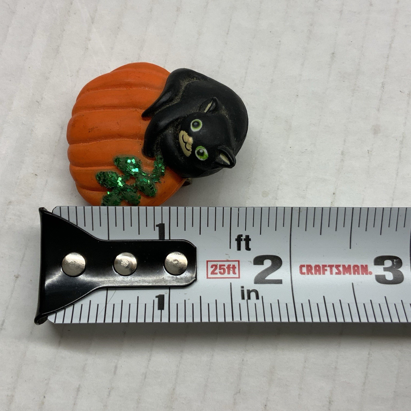 HALLOWEEN Black Cat On Pumpkin S.Lehman Fun World Vintage Hallows Eve Lapel Pin