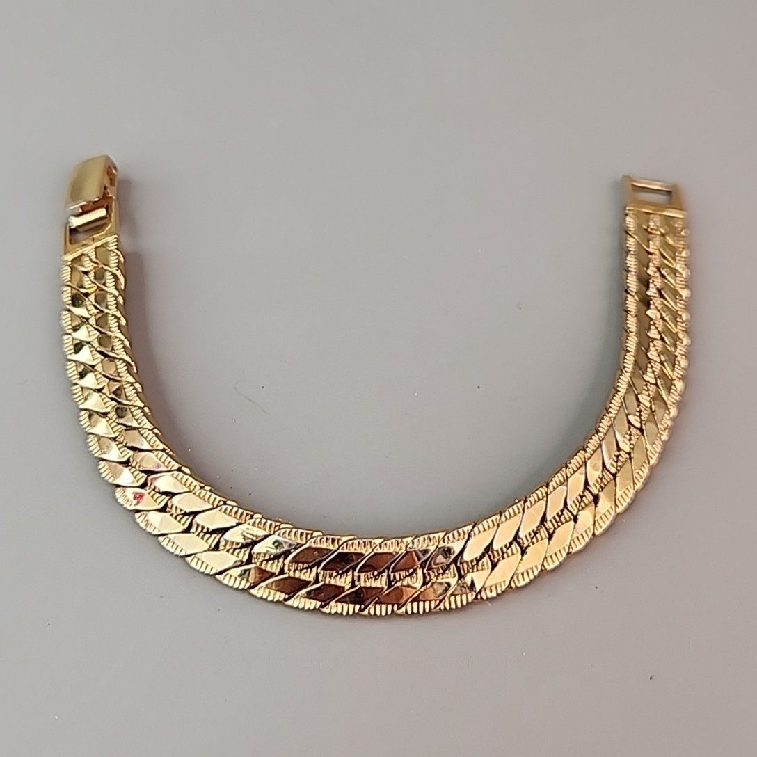 Vintage Napier Chain Bracelet 1cm Gold Tone Herringbone 6.75″