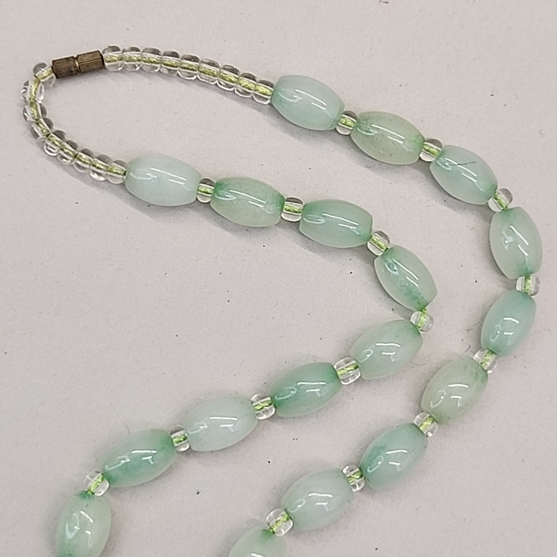 Vintage Chinese Glass Beaded Necklace 7mm Oval 17.5″