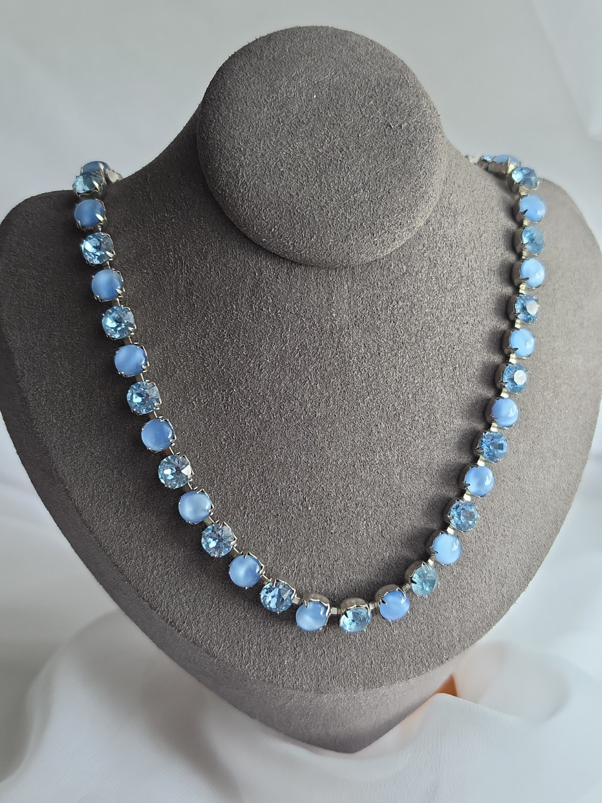1960s Blue Moonstone Glass Rhinestone Choker Necklace 16″ Silvertone