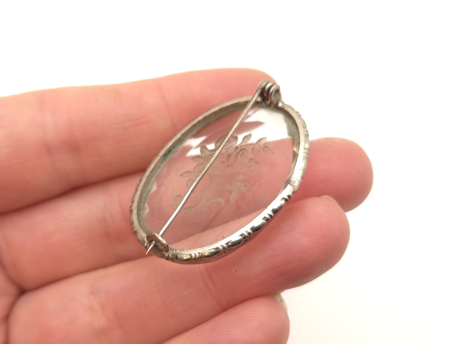 Vintage Reverse Carved Intaglio Glass Rose Flower Bouquet Basket Brooch Pin