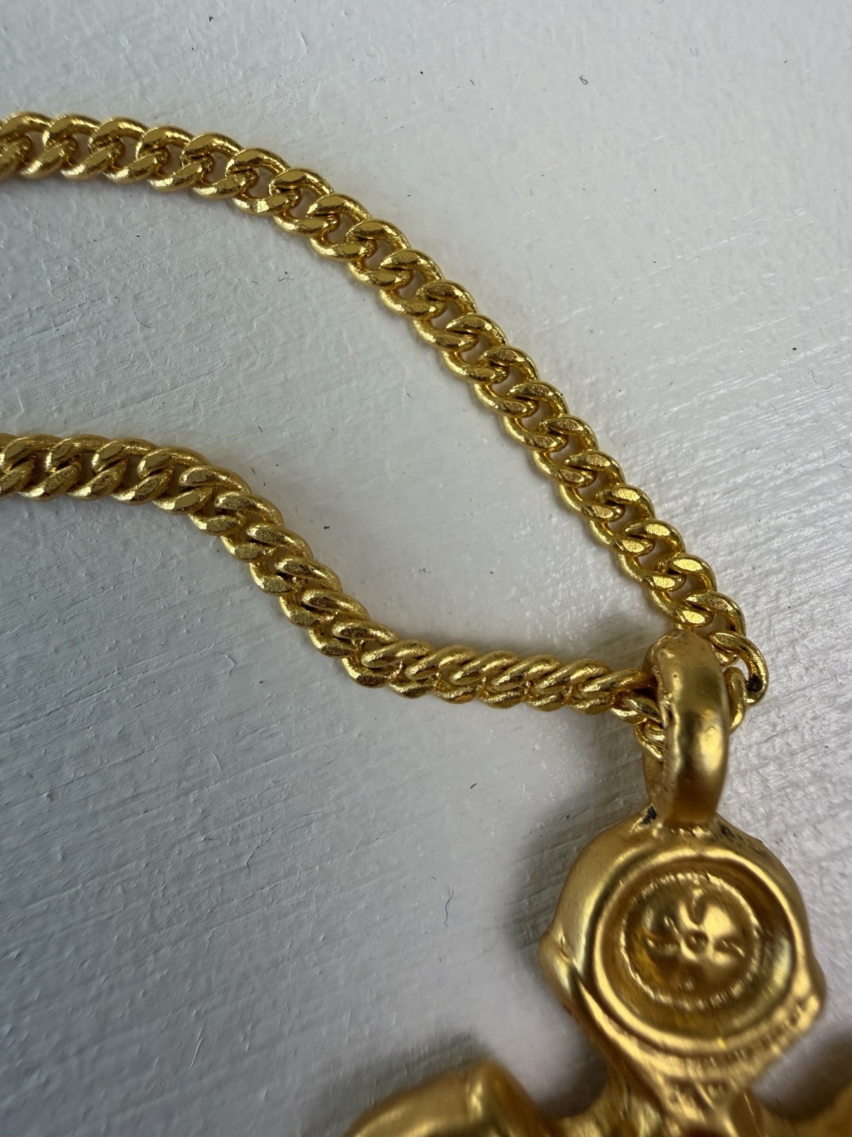 Vintage Alva Museum Replica Gold Cross Pendant Necklace w/ Blue Stone & Box VTG