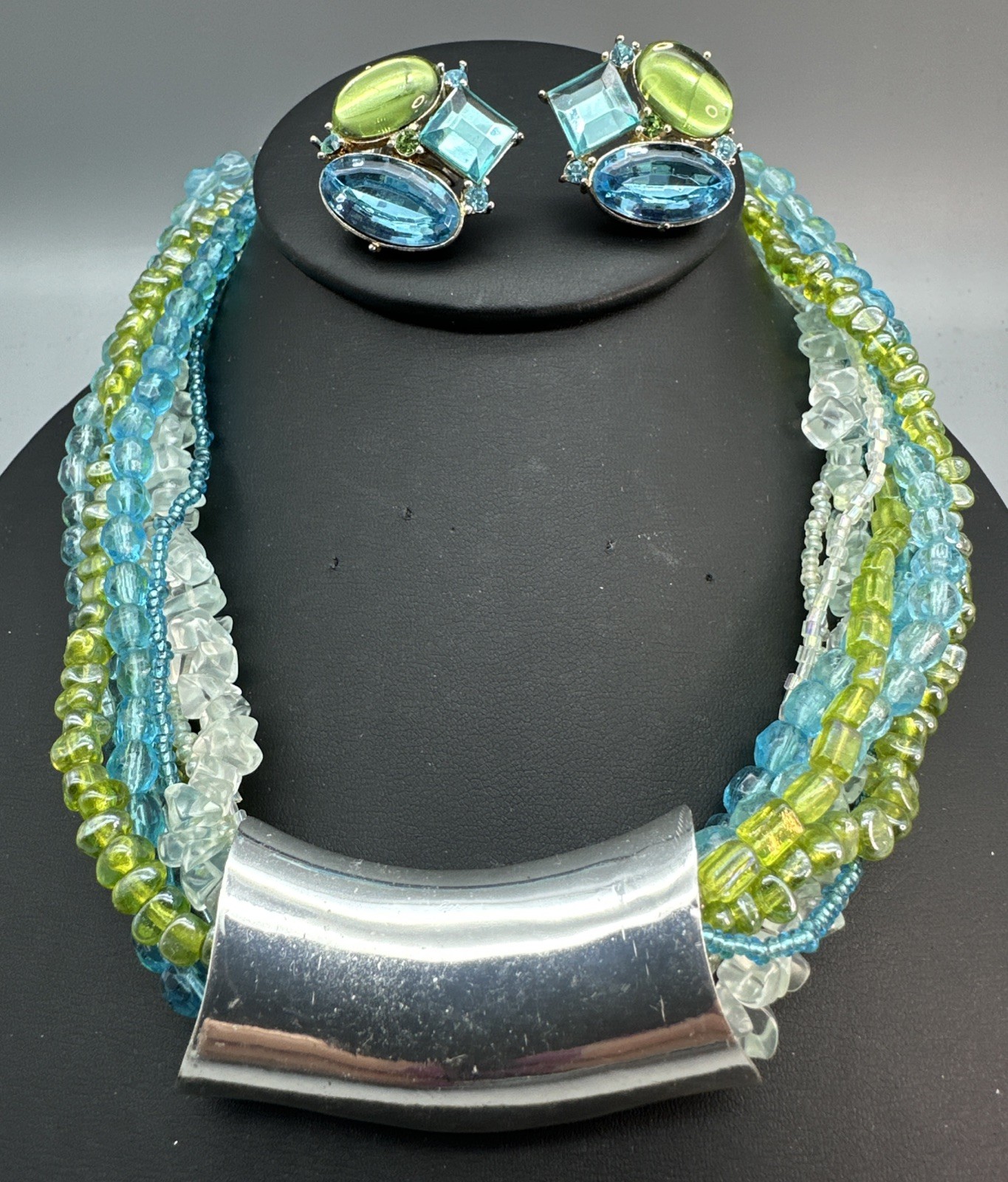 Vtg Avon 2002 Green Blue Crystal Glass Beaded Necklace 16” And Clip Earrings