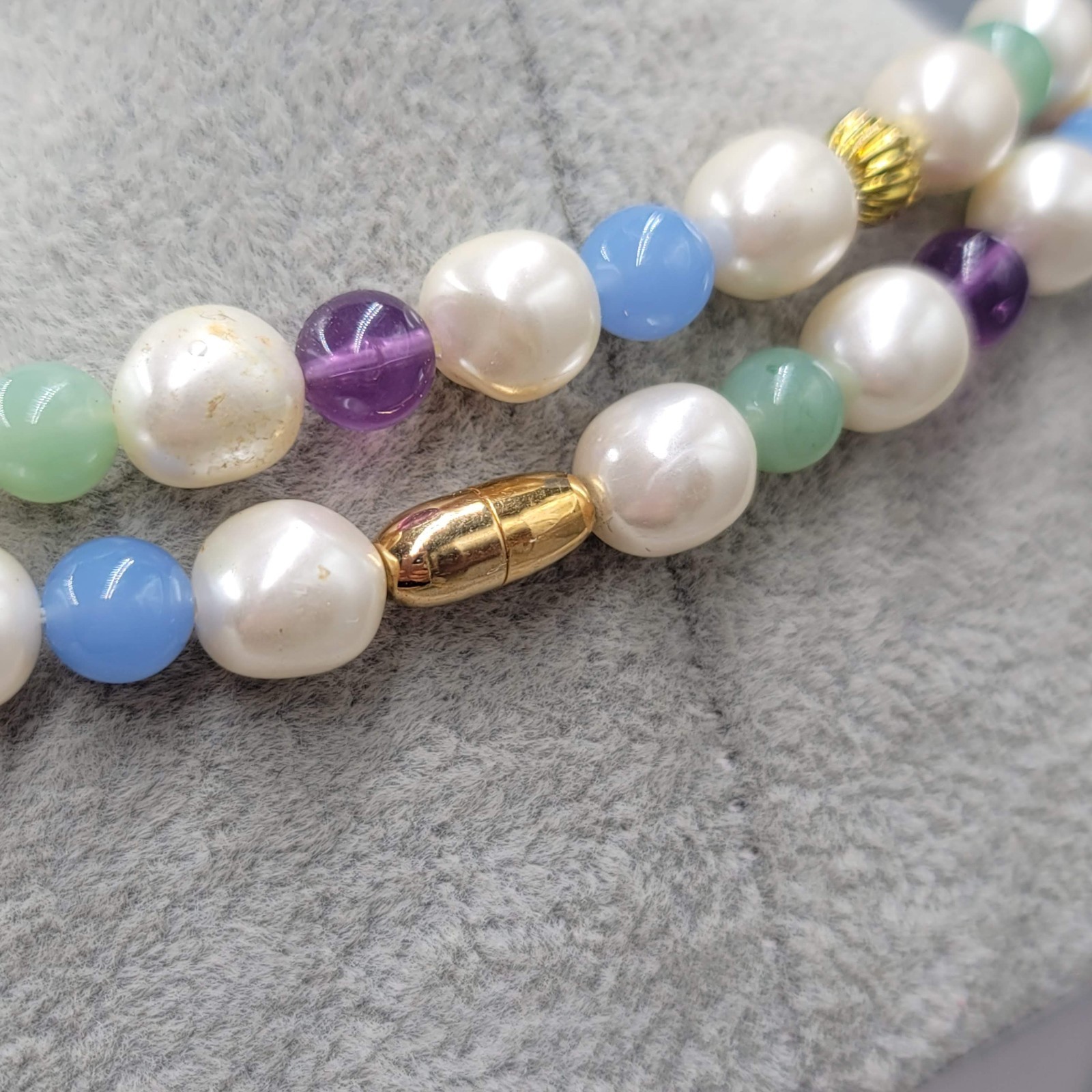Vintage White Purple Green Bead Necklace Estate Costume Jewelry 36 in