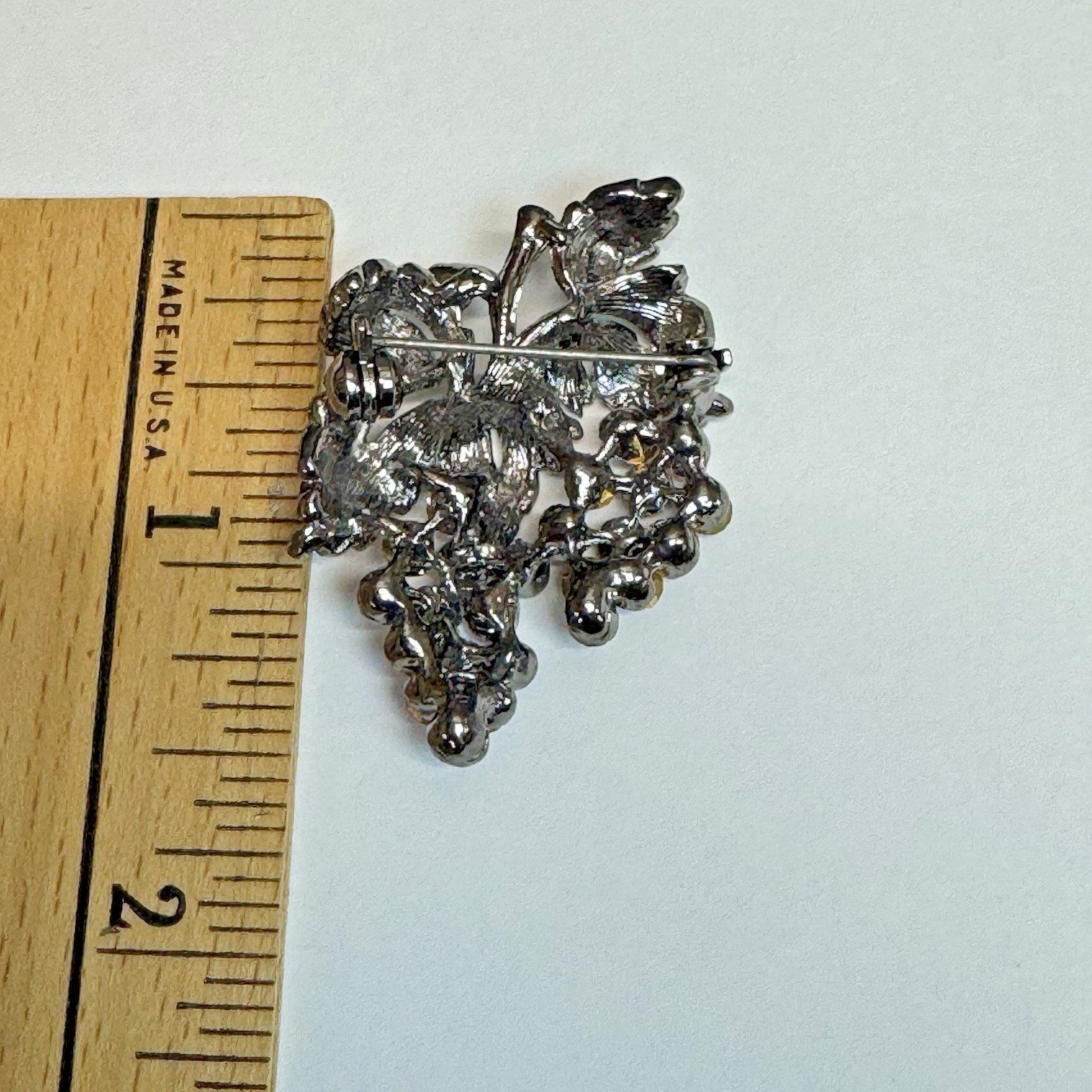 Vintage Grape Cluster Brooch Pin Purple Red Pink Rhinestones Green Leaves