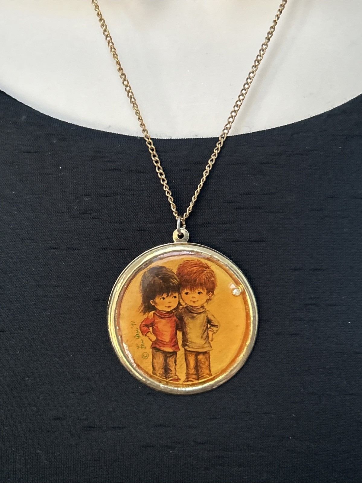 VINTAGE 1971 Fran Moore Moppetts Best Friends Necklace Gold Tone