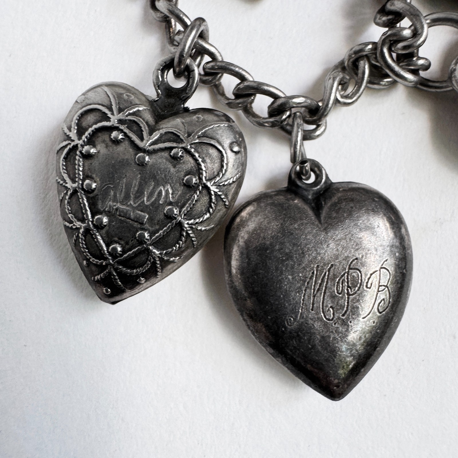 Vintage WWII Sterling Silver 925 Puffy Heart Sweetheart Bracelet w/ 14 Charms