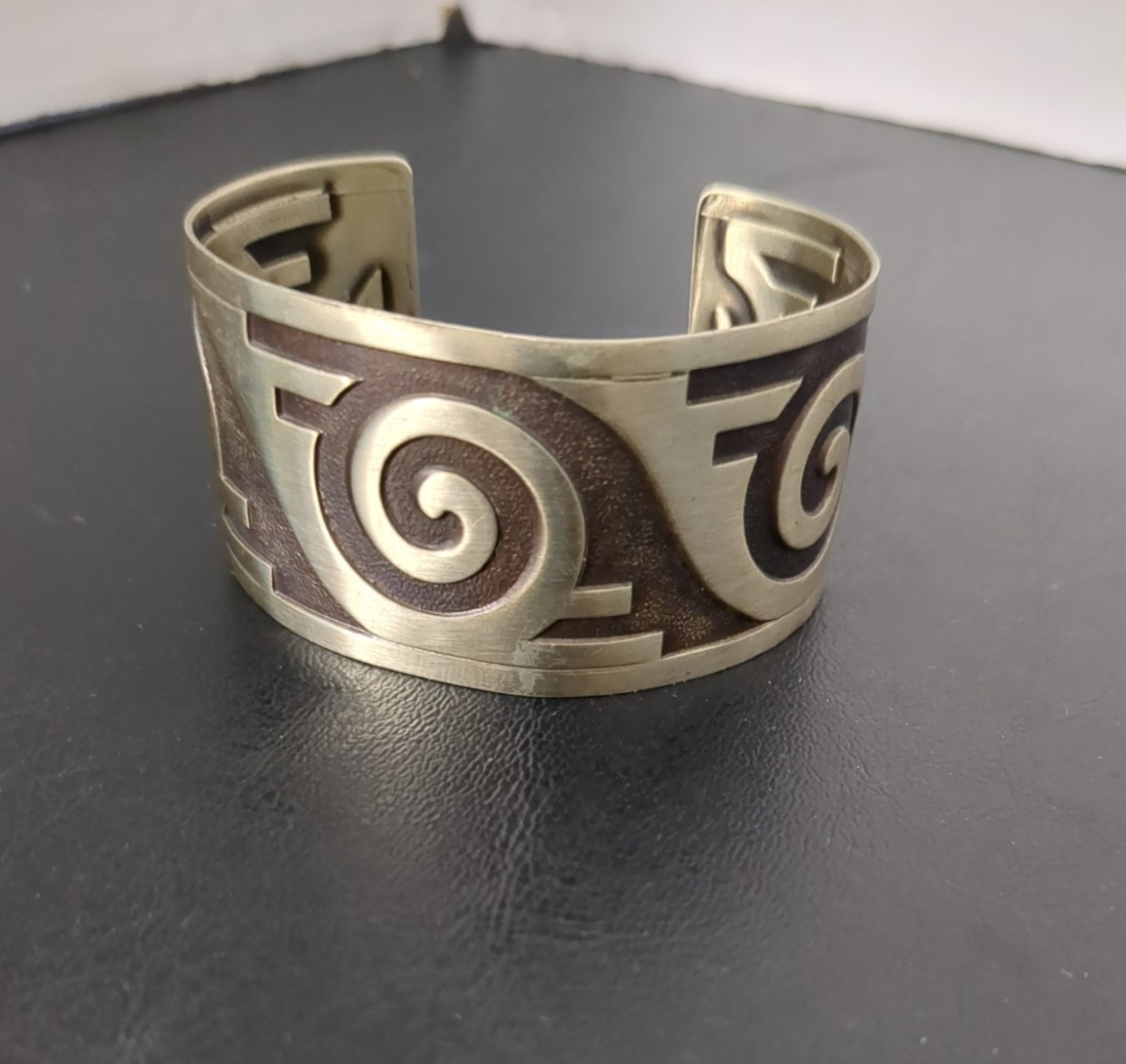 Nickel Silver Bell Cuff Bracelet South Western 1930-1960 Black Inlay Design