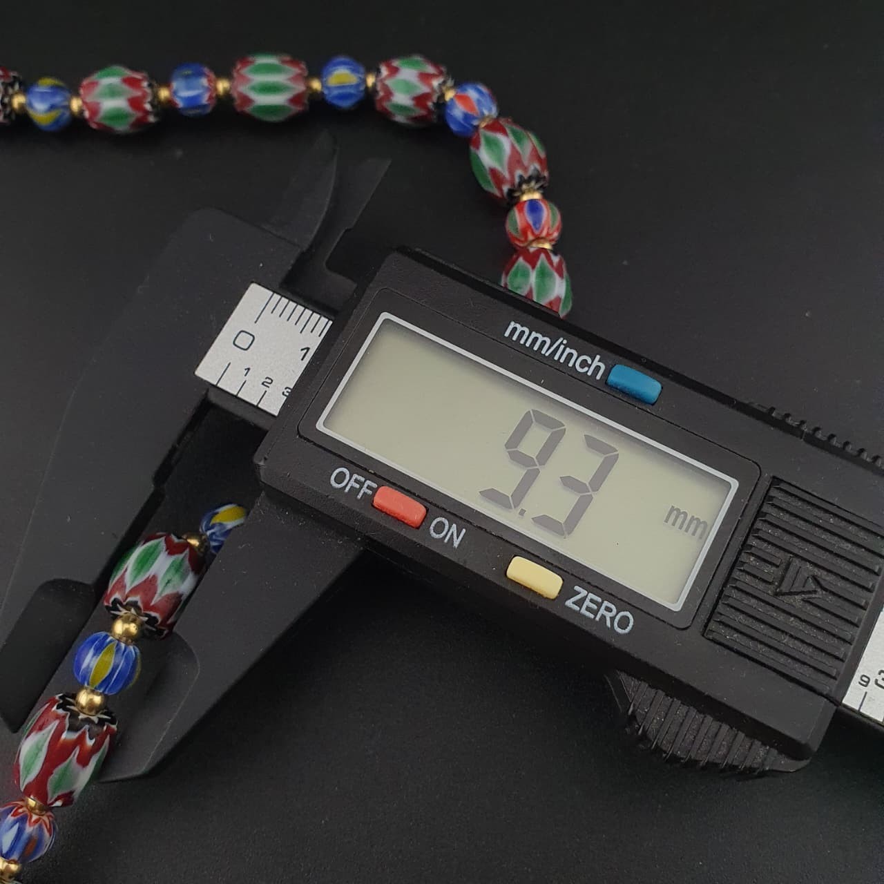 Vintage Venetian Style Multicolor Chevron Glass Beaded Necklace | 24in 8.7–39mm