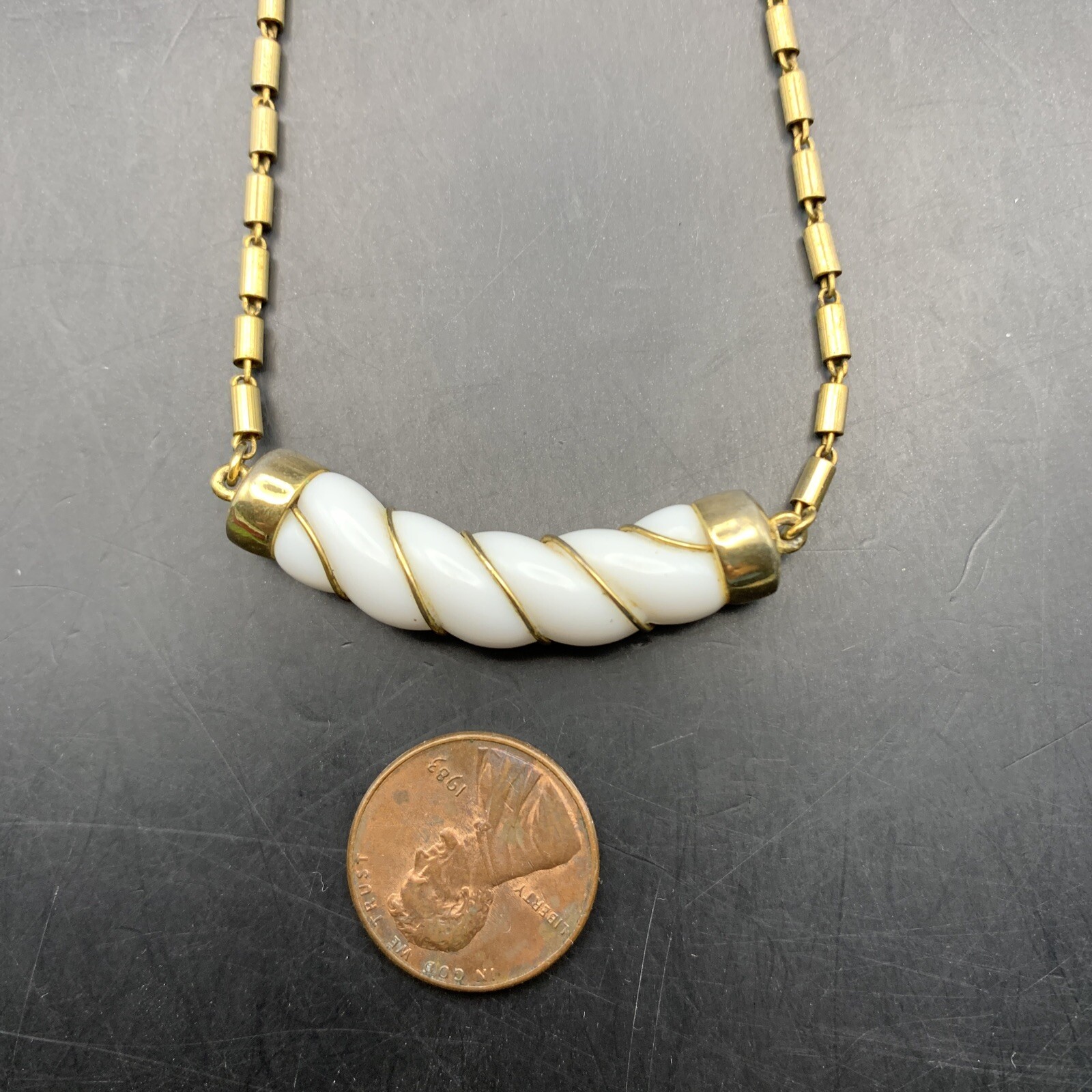 Monet Pendant Necklace Wave Wire Wrapped White Bar Link Gold Tone Vintage
