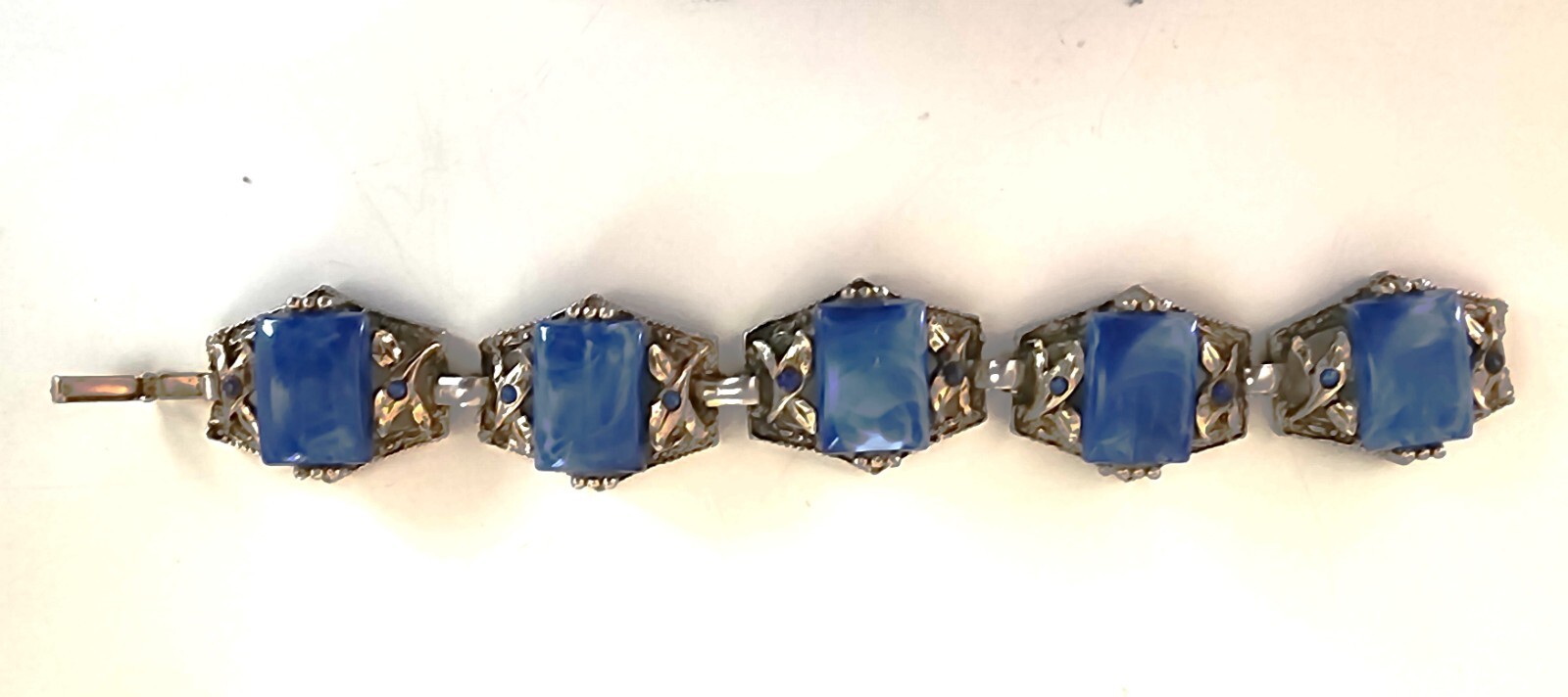 VINTAGE 2 1/4″ FILIGREE BLUE BROOCH & 7″ BLUE 5 STONE LINK BRACELET