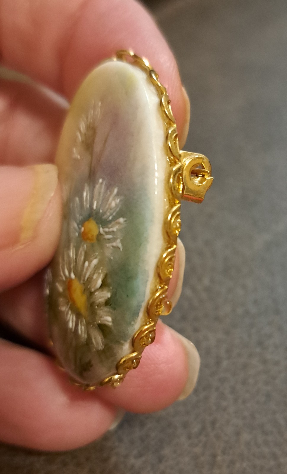 Vintage Gorgeous Porcelain Hand Painted Flower Oval Brooch Floral Pin 2” By 1.5”