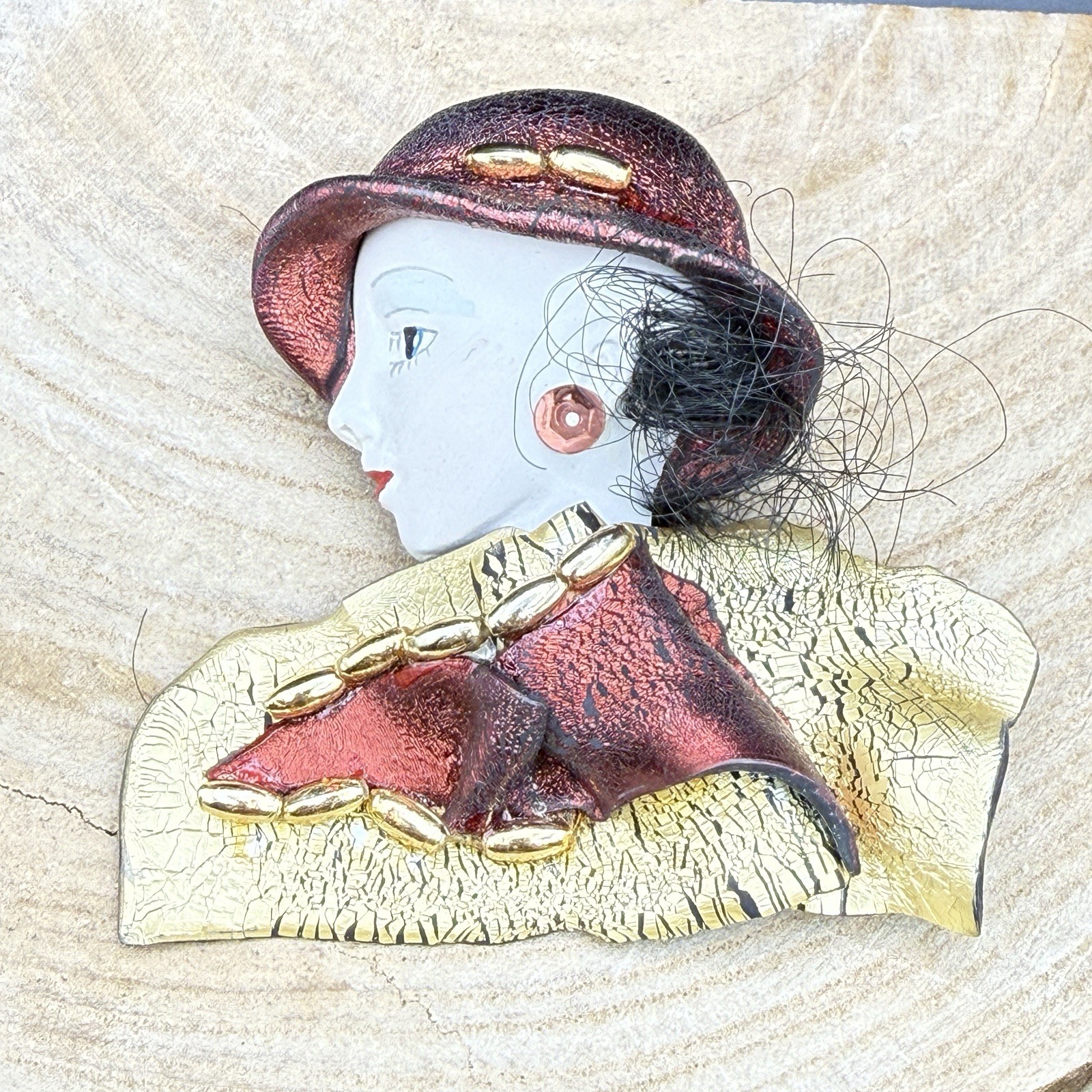 Vintage Lady Face Brooch Red Hat Gold Crackle Resin 1980s Art Deco Style Pin