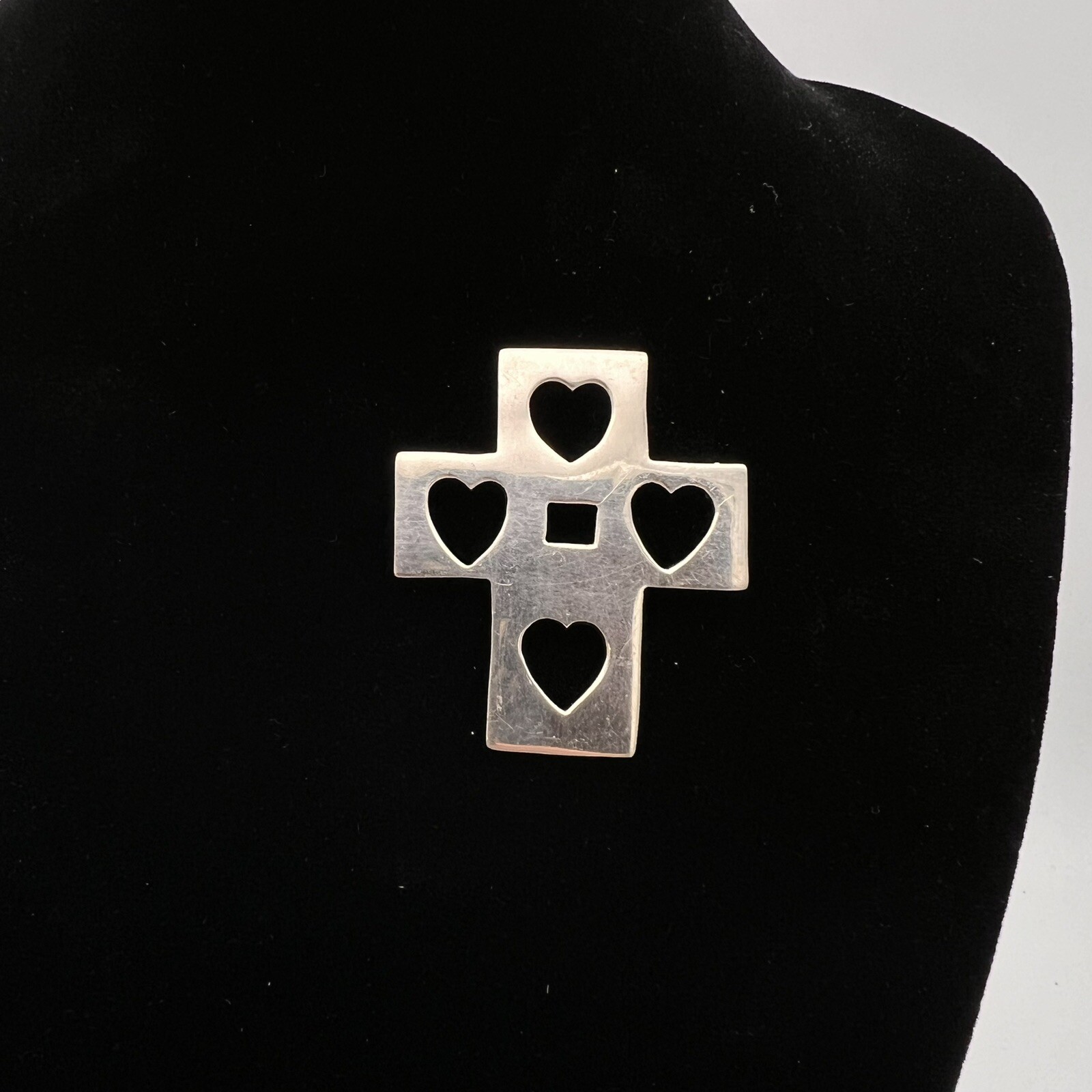 Vintage 925 Sterling Heart Cross Brooch Pin – Stamped Forbes – 12.23 gram -#1063