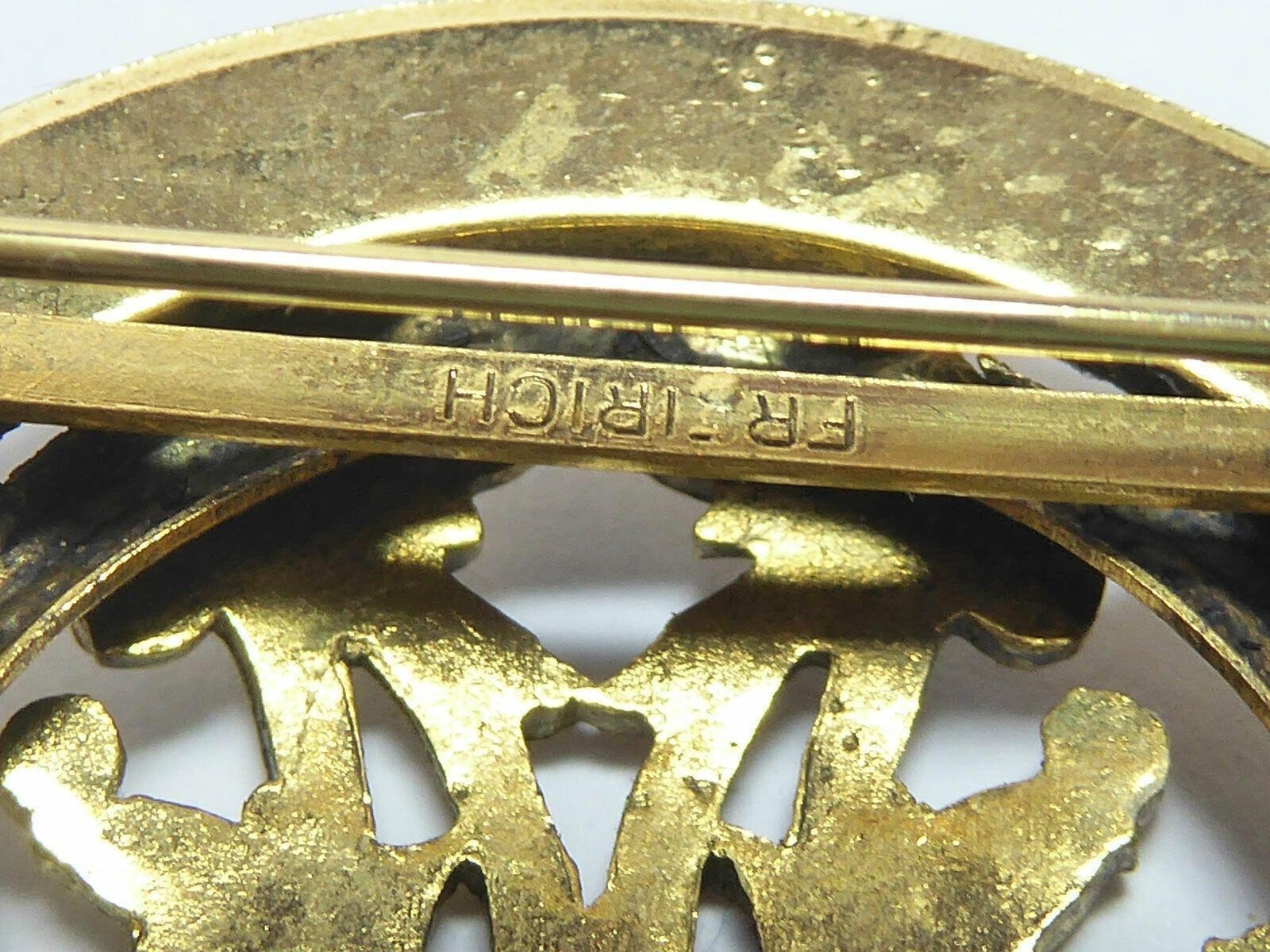 Vintage Freirich Gold Tone Brooch Green Enamel Monogram Colonial Williamsburg CW