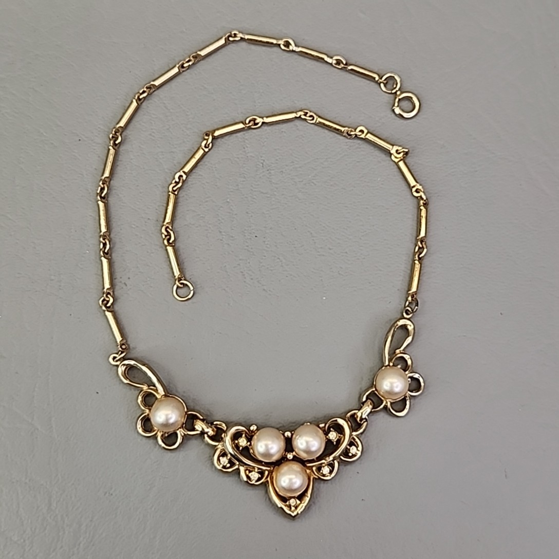 Vintage Coro Necklace Imitation Pearl Gold Tone Bar Link Chain Rhinestones 15.5″