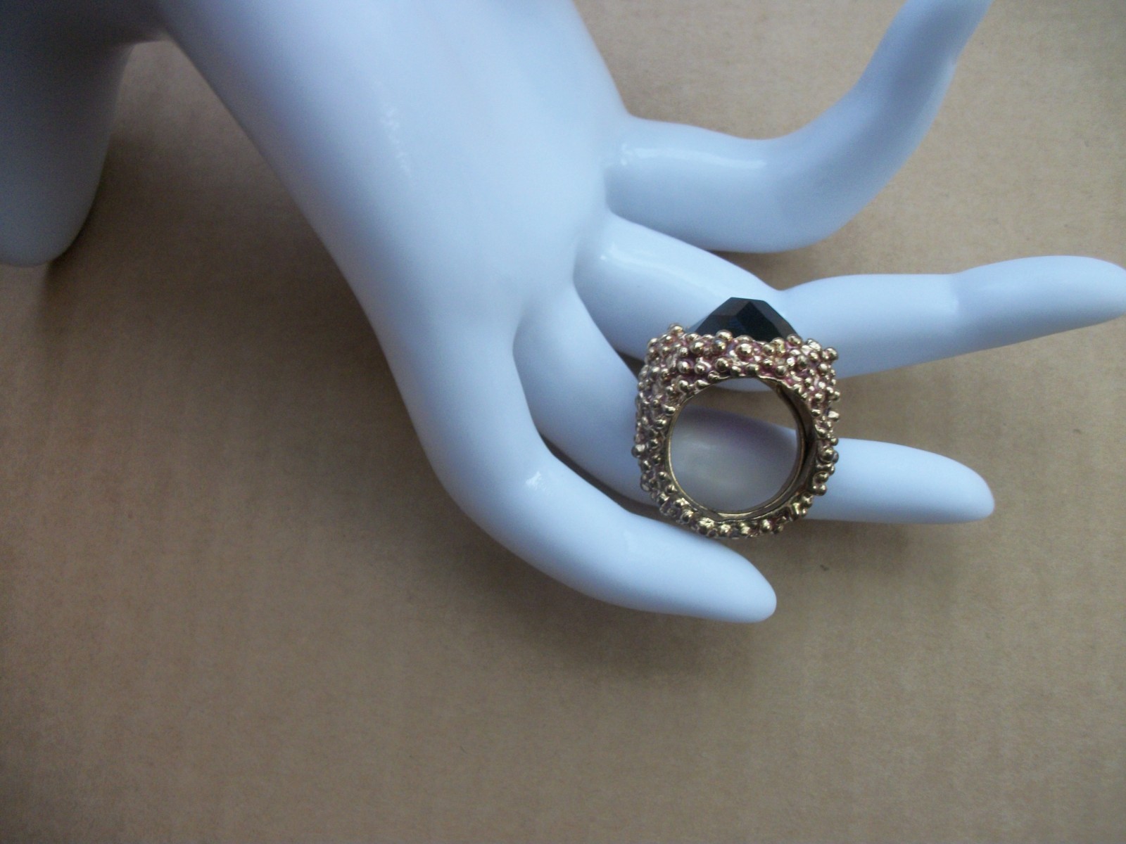 Vintage Avon Cocktail Ring Gold Tone Textured Pebble Black