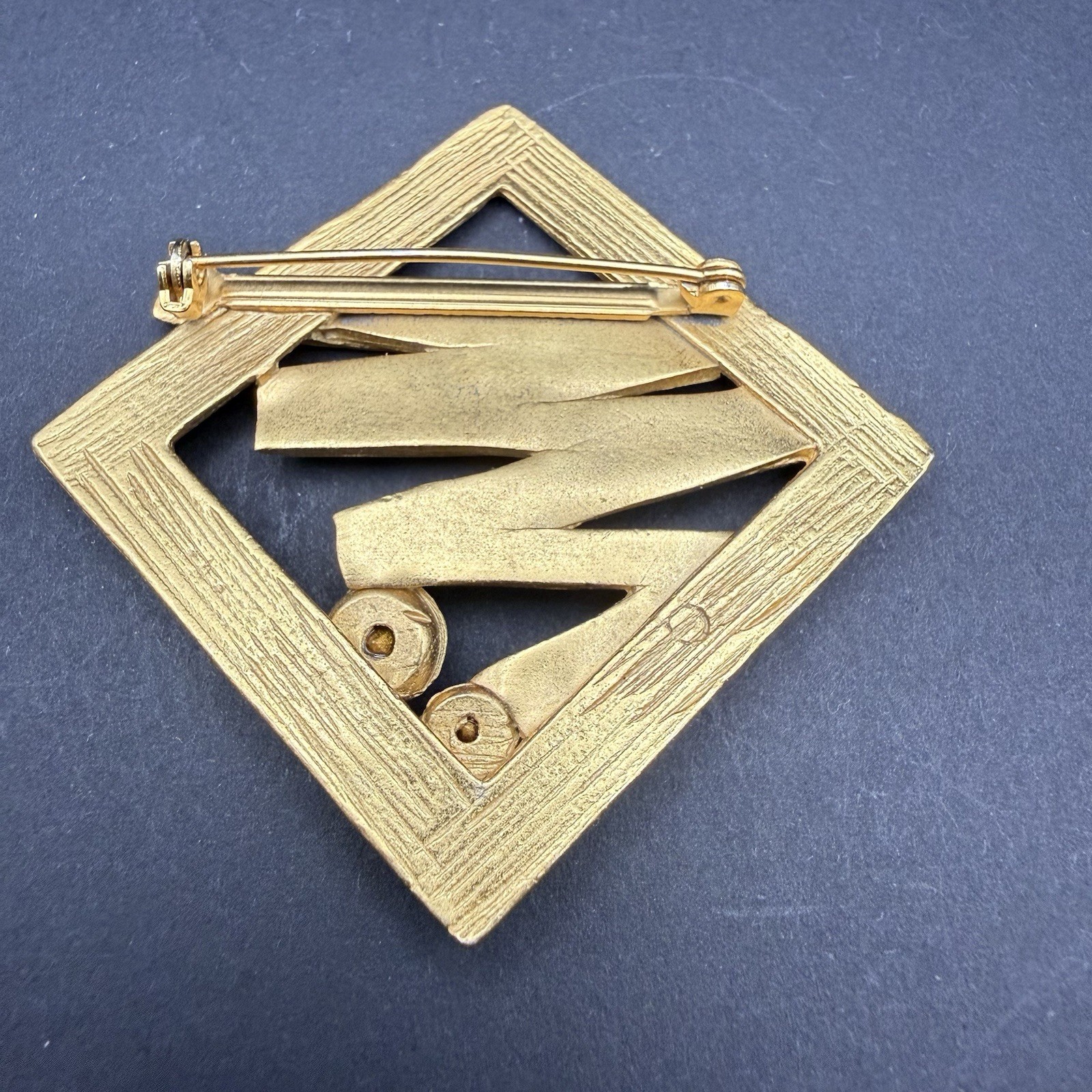 Vintage Modernist Gold Tone Geometric Brooch Pin Black & Clear Rhinestones