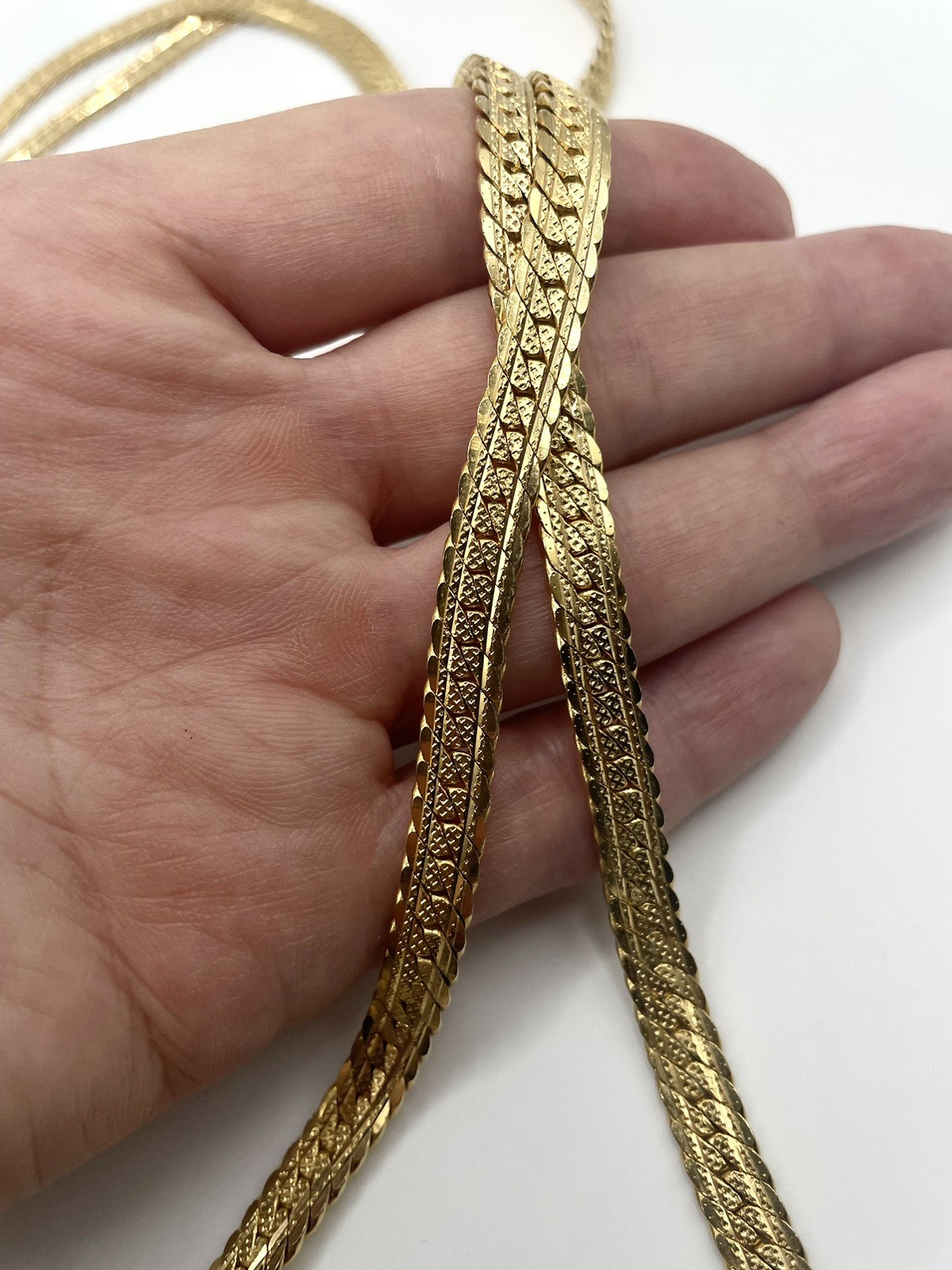 Vintage Gold Tone Herringbone Chain Necklace Flat Reversible Chunky