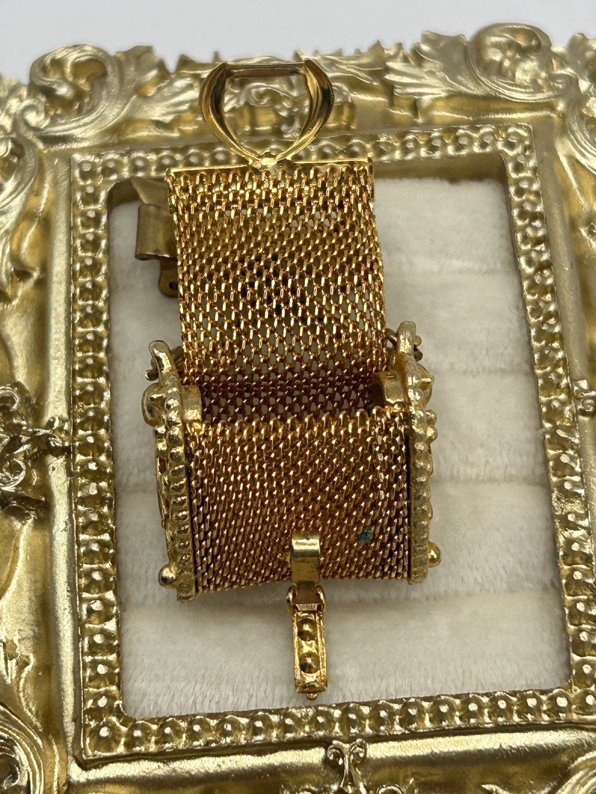 Vintage Gold Mesh Mini Coin Purse Brooch Bow Blue Charm Cottagecore Romantic Fun