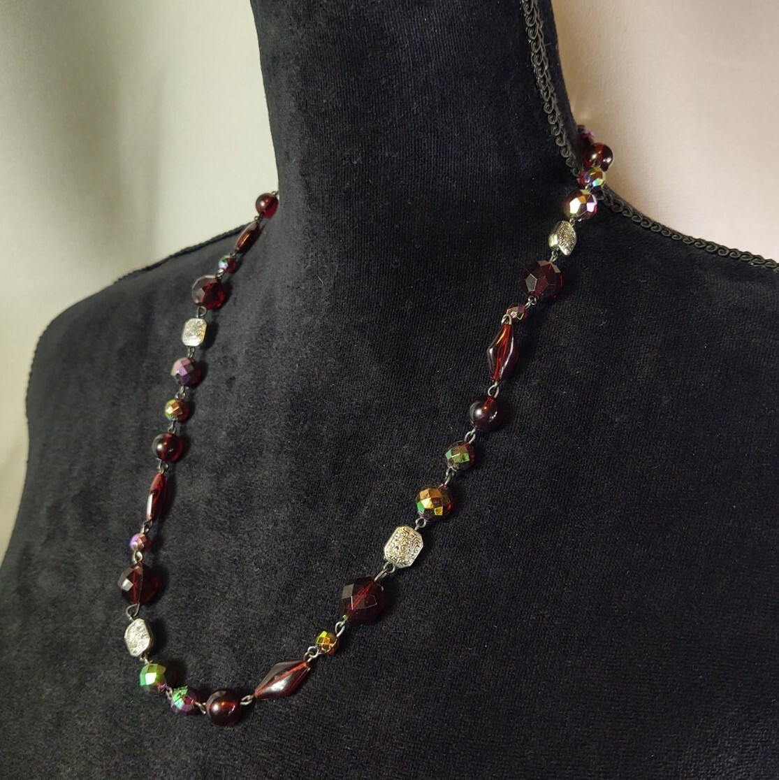 Vtg Beaded Necklace Silver Tone Clasp Red Iridescent Ornate Silver Tone Beads