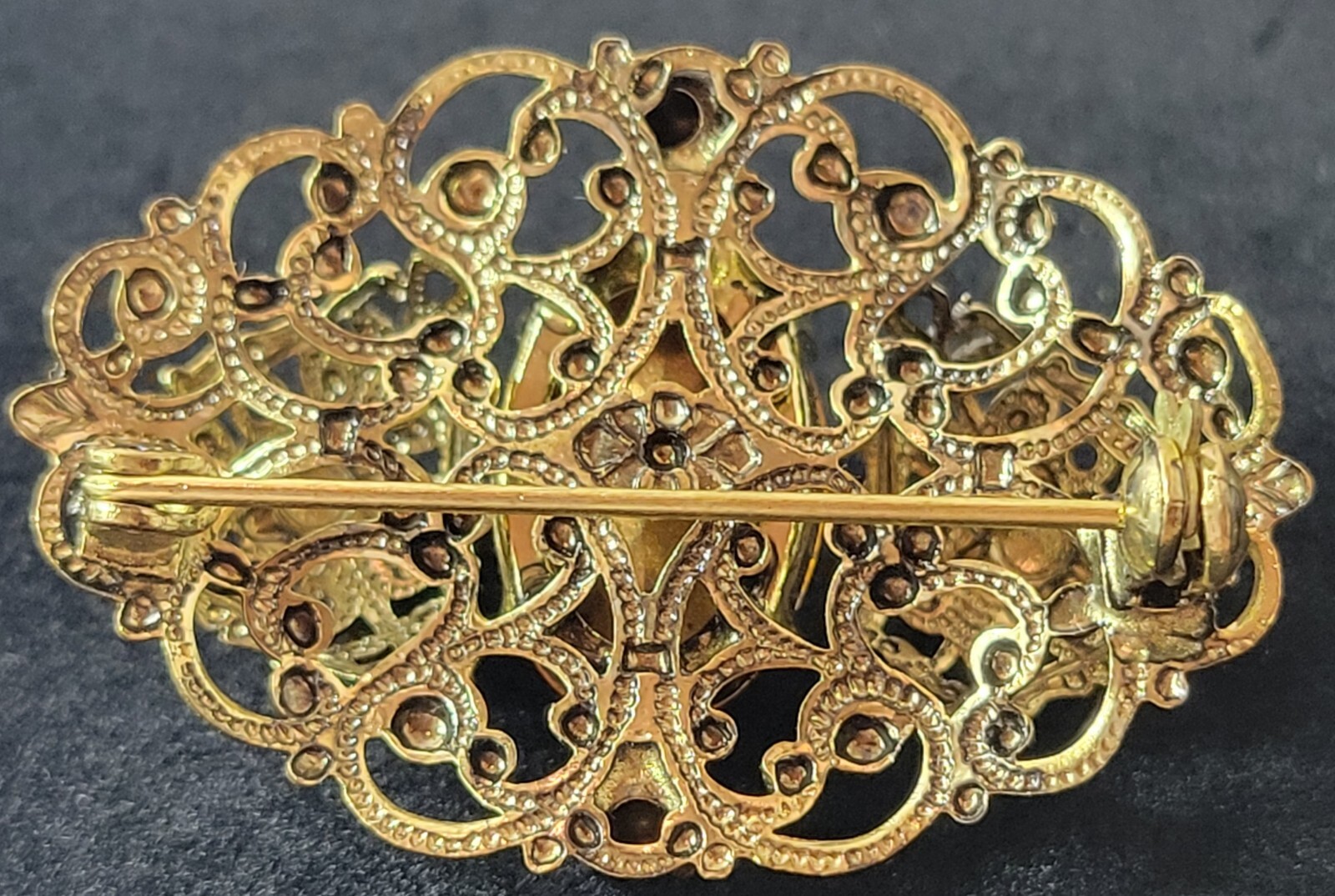 Vth gold filigree brooch pin Amber/Honey prong set stones Delicate