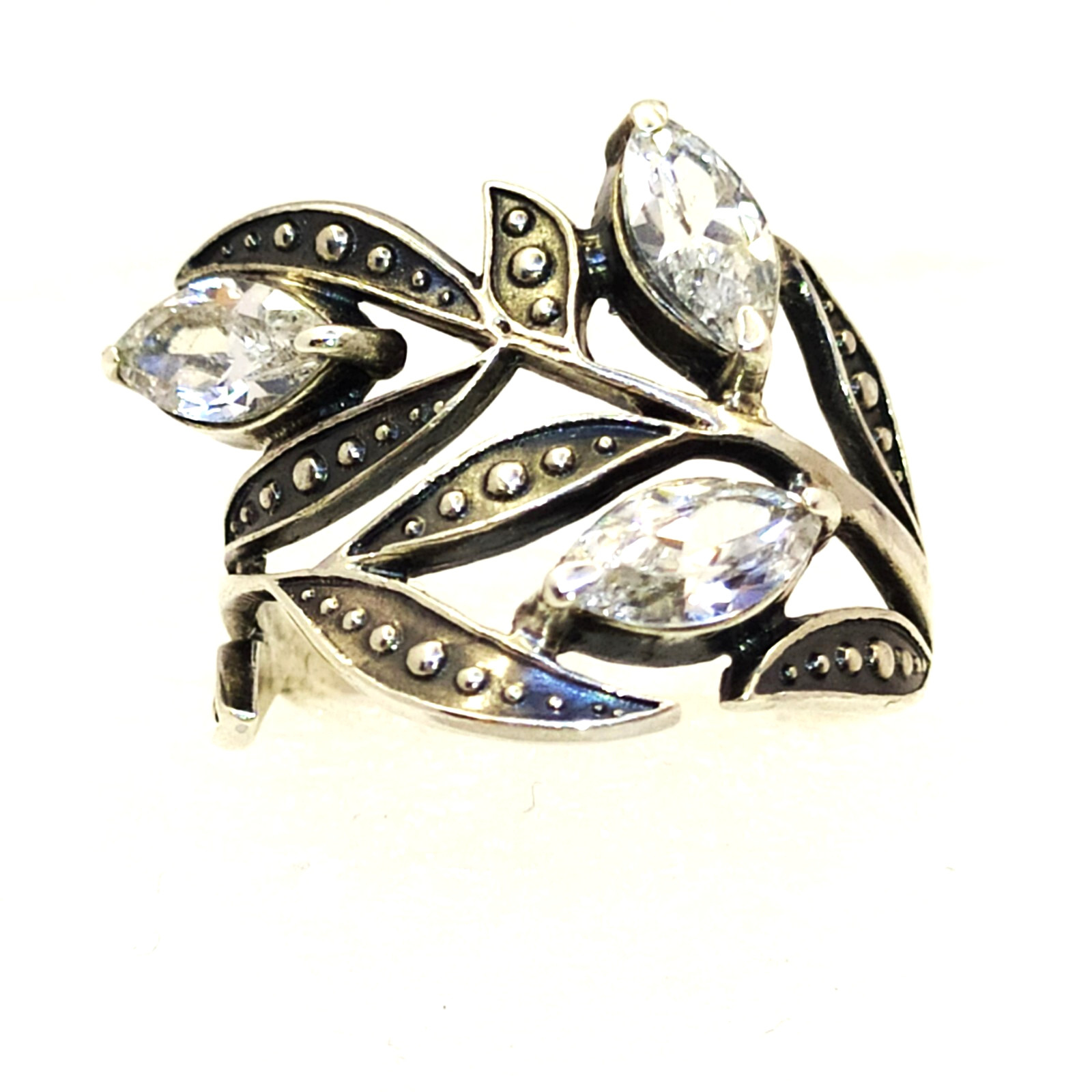 Vintage Luxury RING Silver 925 with Bright Stones -size: 8.25US (18.5mm) | #59