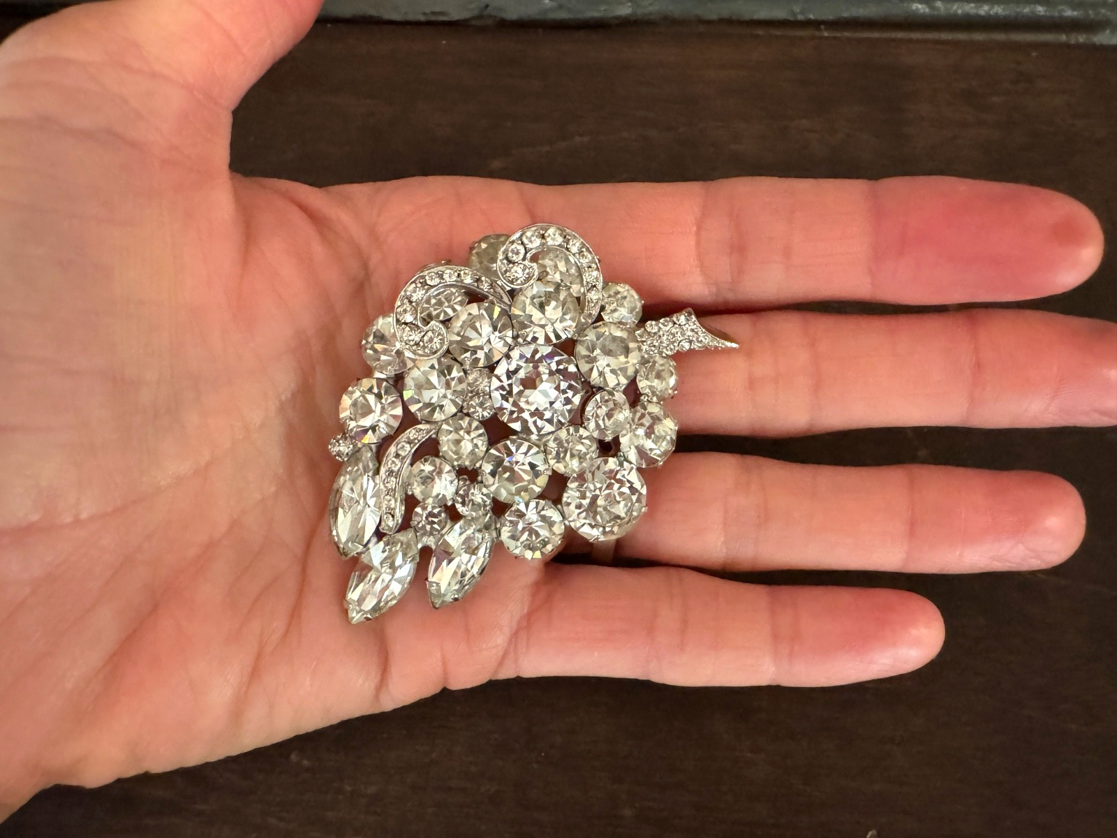 VTG Weiss Brooch Rhinestone Grapes Cluster Pin Silver Tone MCM 1950s 60s Costume