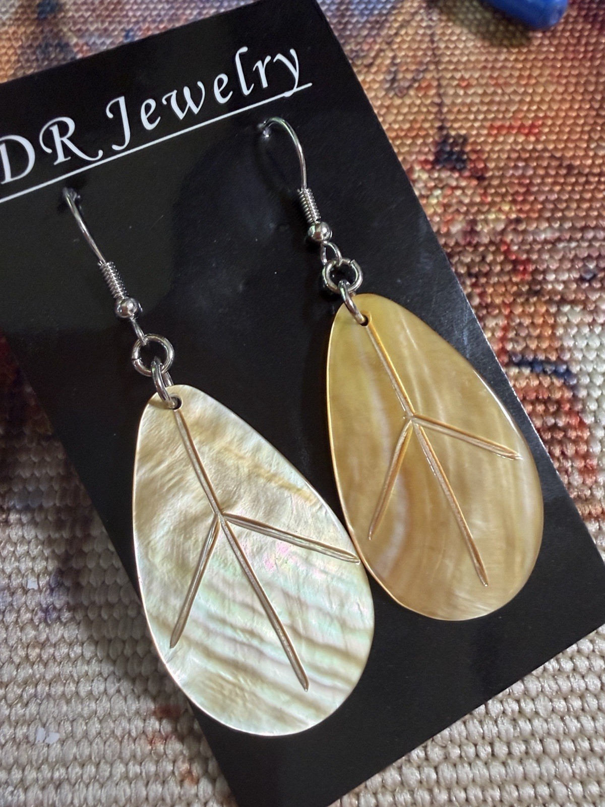 Mother of Pearl Shell Leaves Earrings