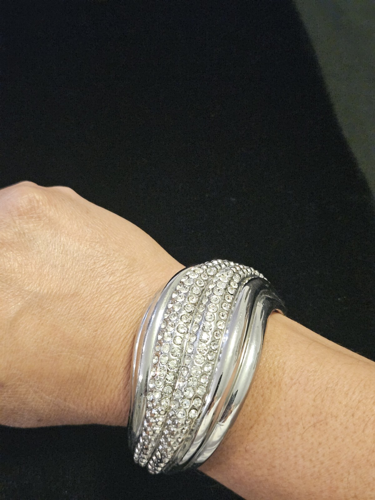VTG Hinge Cuff Bracelet Silver Tone Sculptural Wave Design Rhinestone Rows Chunk