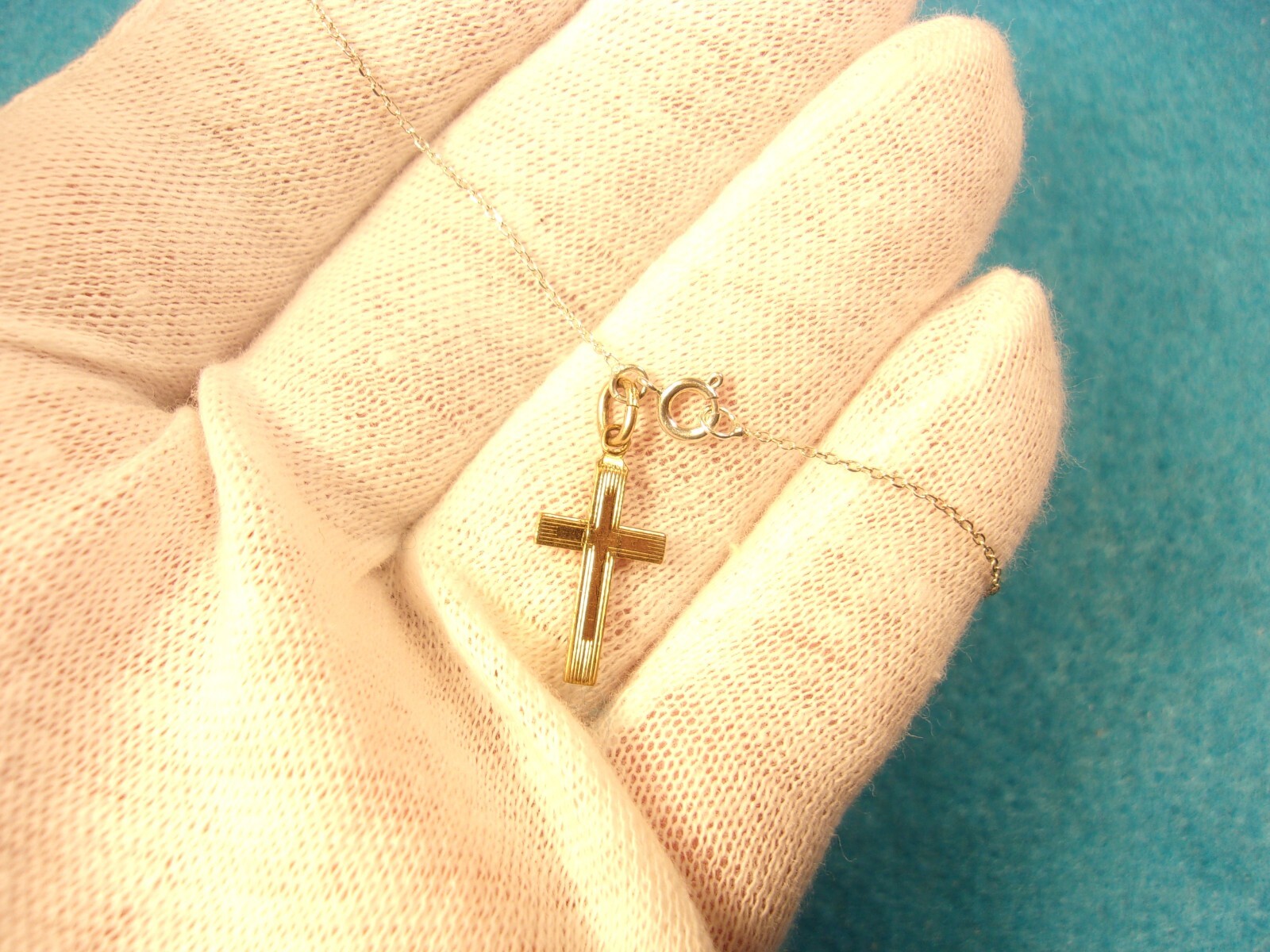 VERY LIGHT WEIGHT VTG STERLING SILVER BRACELET + LITTLE GOLD FILLED CROSS CHARM