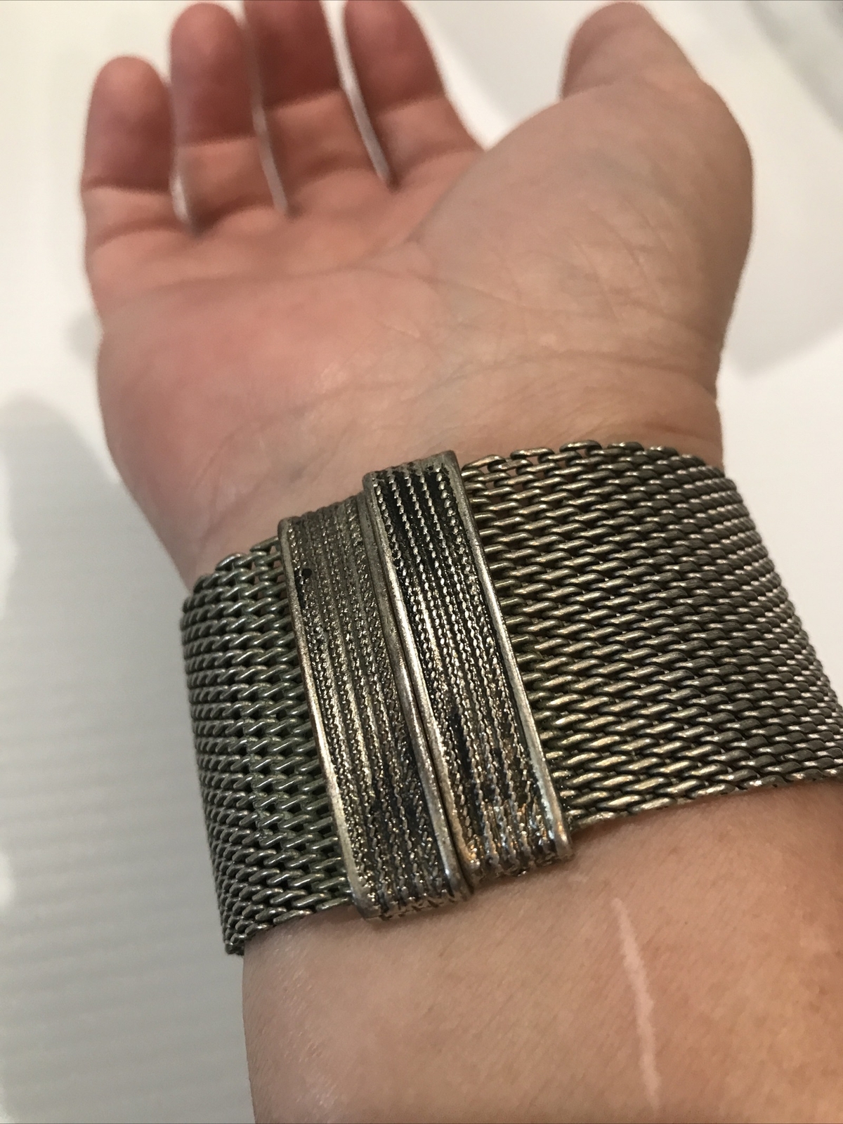 Chunky Vintage Look Silver Tone With Black Central Stone Art Deco Mesh Bracelet