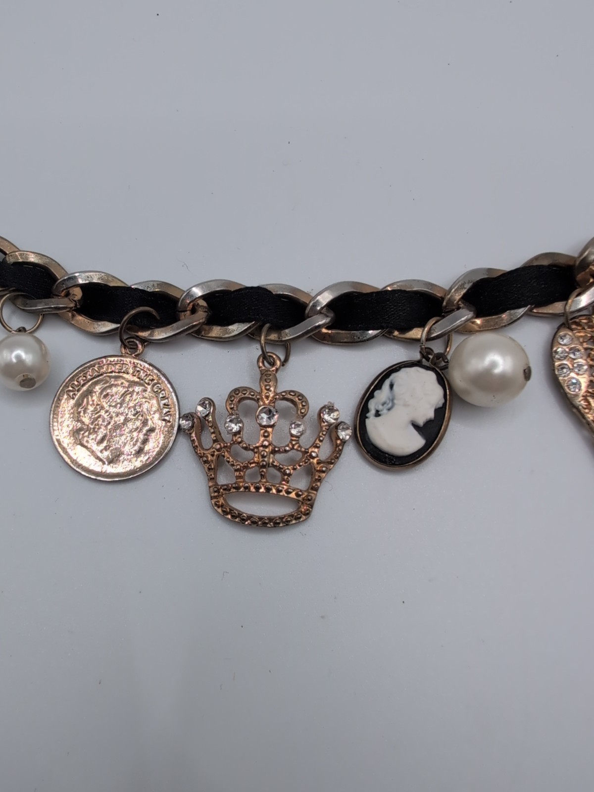 Vintage Cameo Brooch & Bracelet Lot Of 5 Different Styles & Colors