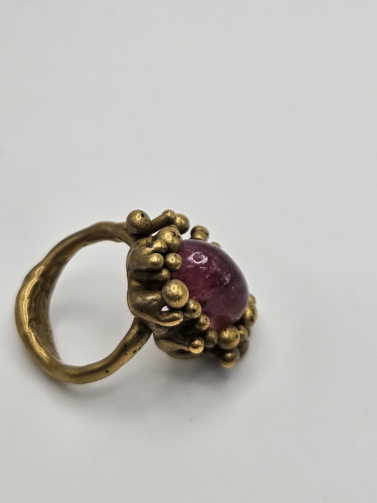 Vintage Modernist Brutalist Brass Red/ Pink Gemstone Cabochon Ring Size 5.5