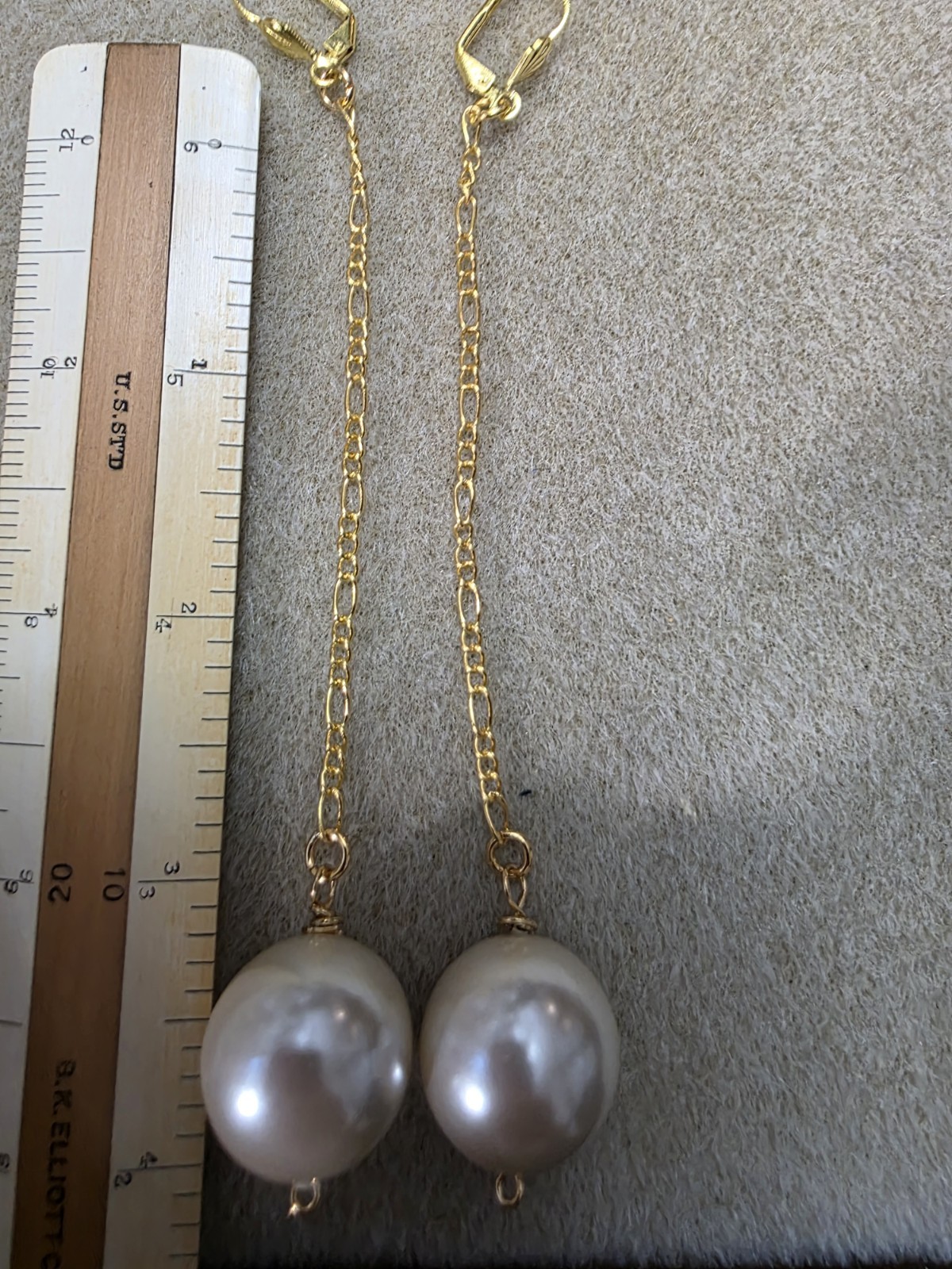 TWIGGY STYLE Ball Drop Dangle with Faux Pearl Long Beaded Earrings 1960s Goldp.