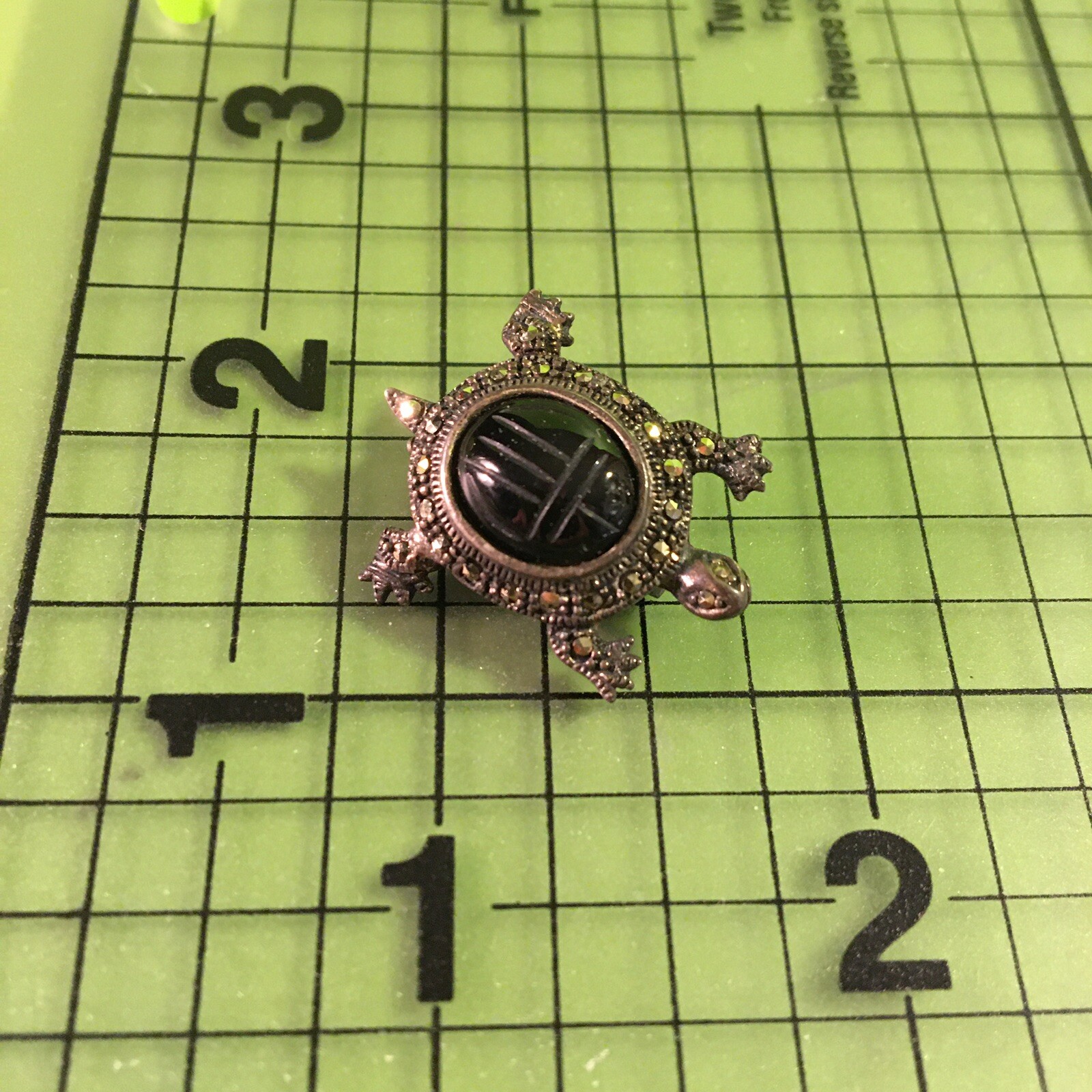 Costume Jewelry – Turtle Pin with Stone, & Great Detail – Safety-clasp Sharp Pin