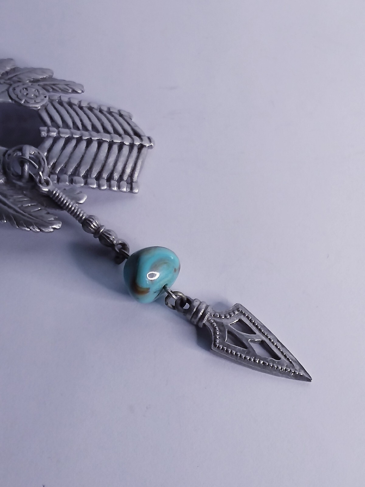JJ Native American Headdress Broach Pewter Dangle Pin Chief Feathers Arrowhead
