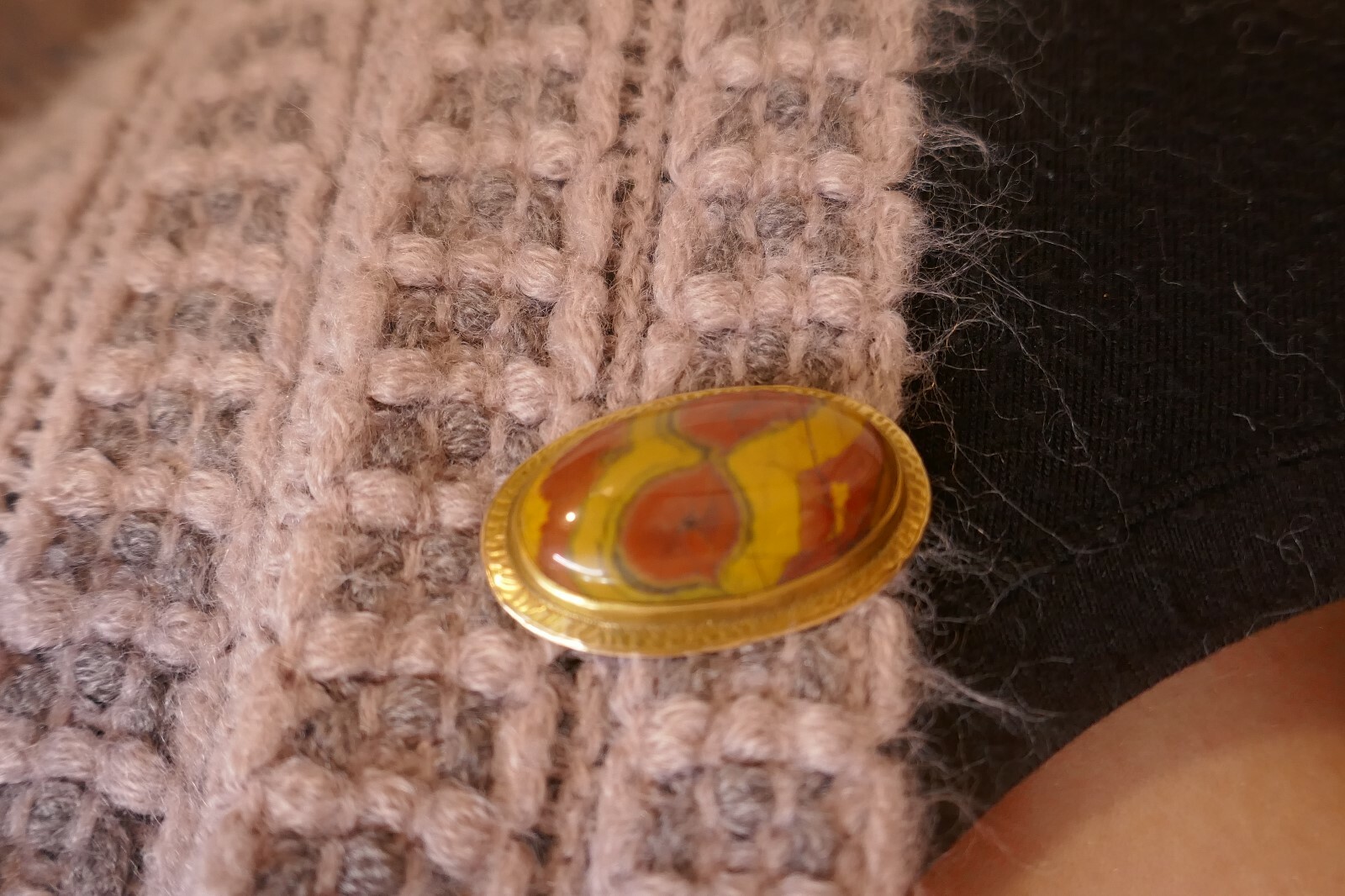 Circa 1920/30’s Hand Hammered 10kt Yellow Gold Bezel & Jasper Pin / Brooch