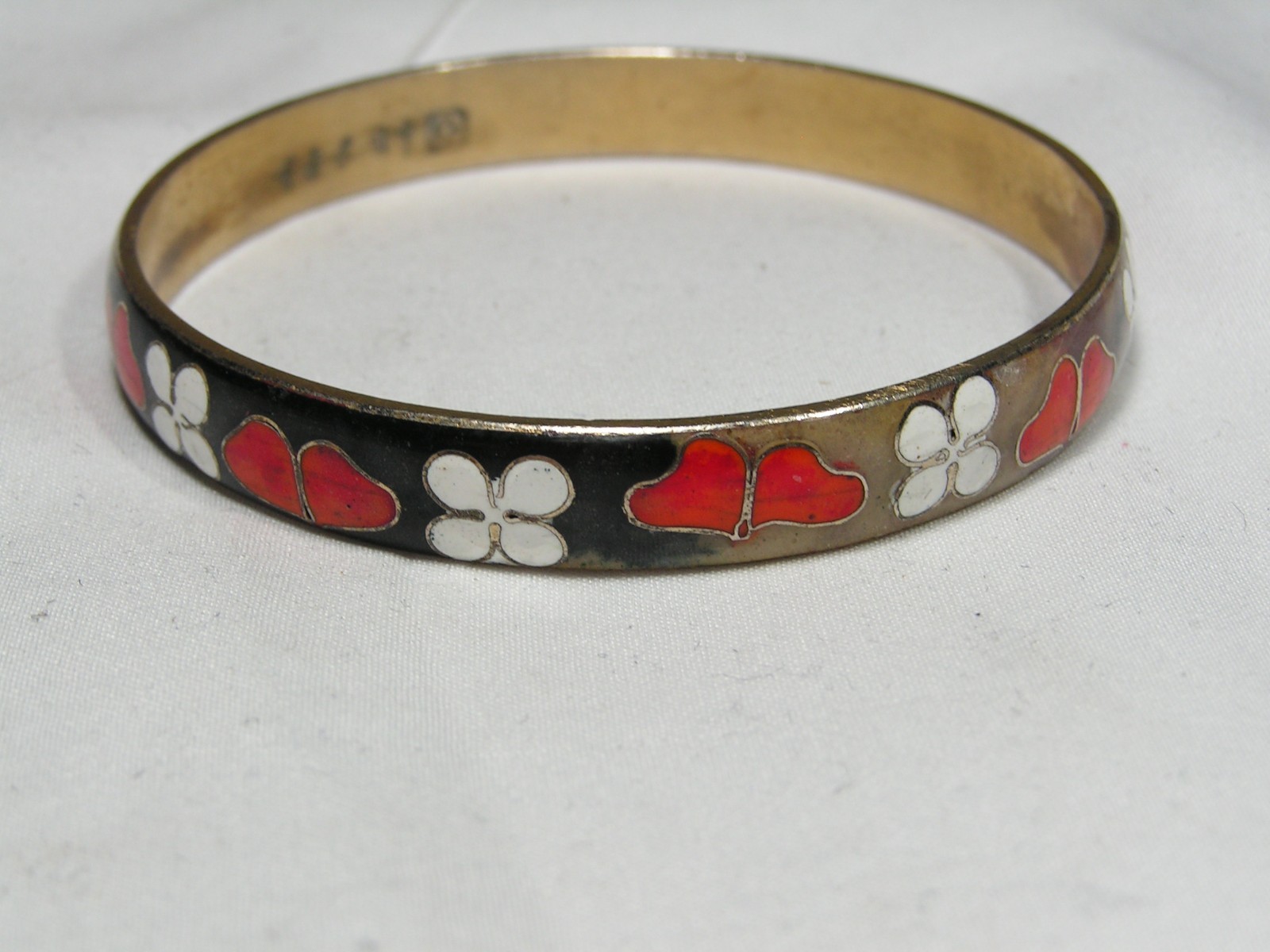 …Vintage Gold Tone, Fired Enamel Hearts & Flowers Bangle Bracelet…
