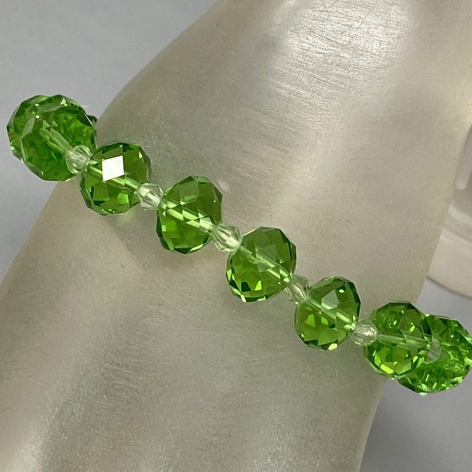 Green Glass Beaded Bracelet Stretch Elastic Faceted Transparent Bicone Spacer 7″