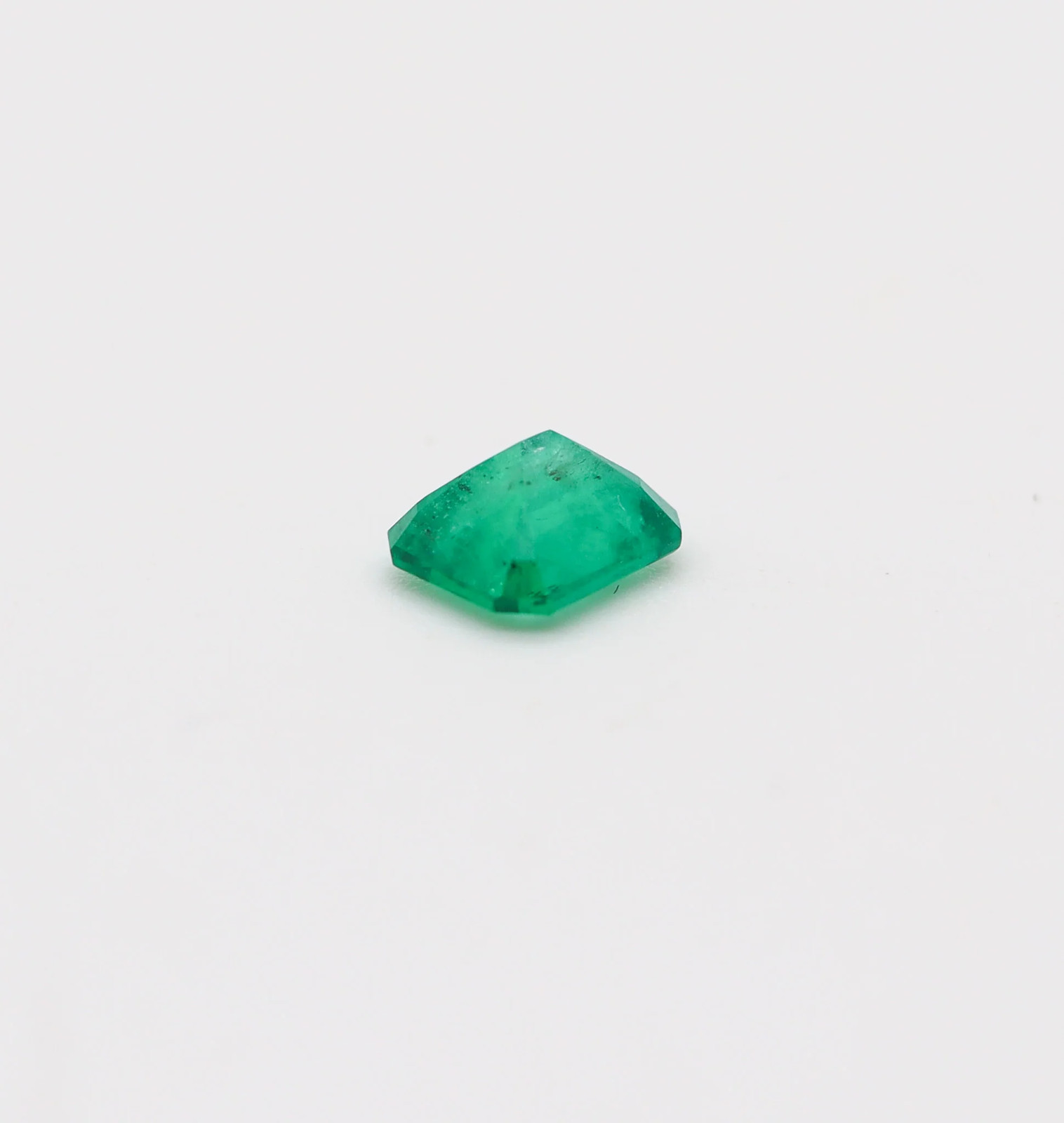 GIA CERTIFIED Emerald Rectangular Shape Vivid Green 1.59 Carats GIA-2225072297