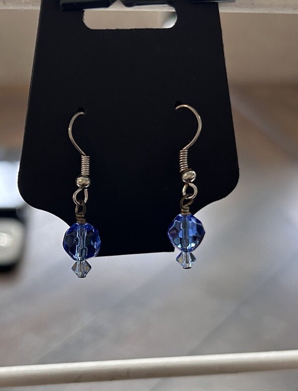 Vintage Earrings Blue glass Dangling Silver Tone Chain And Hook