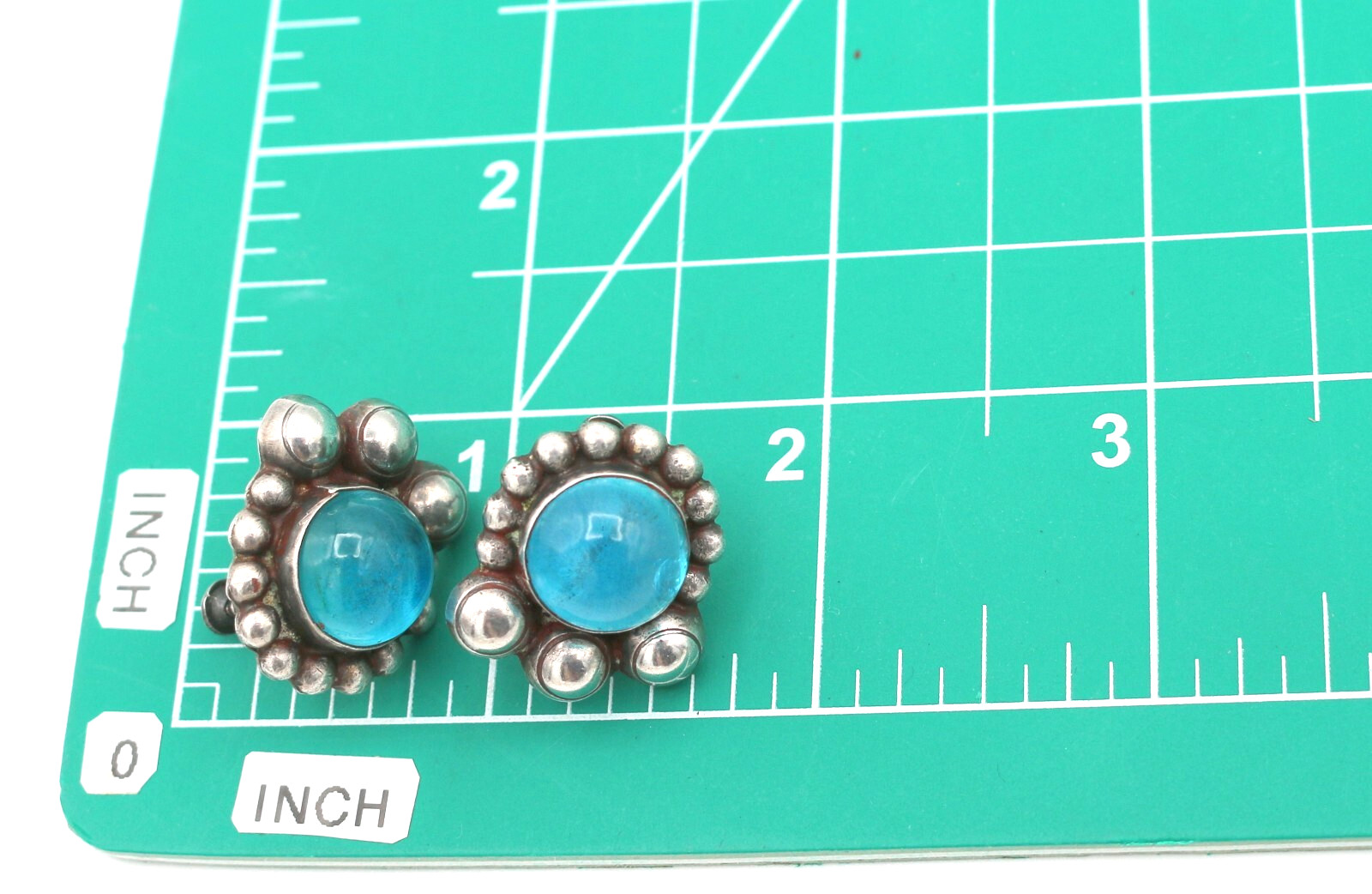 Vintage Taxco Mexican 980 Sterling Silver Blue Glass Clip On Earrings ~ Mexico