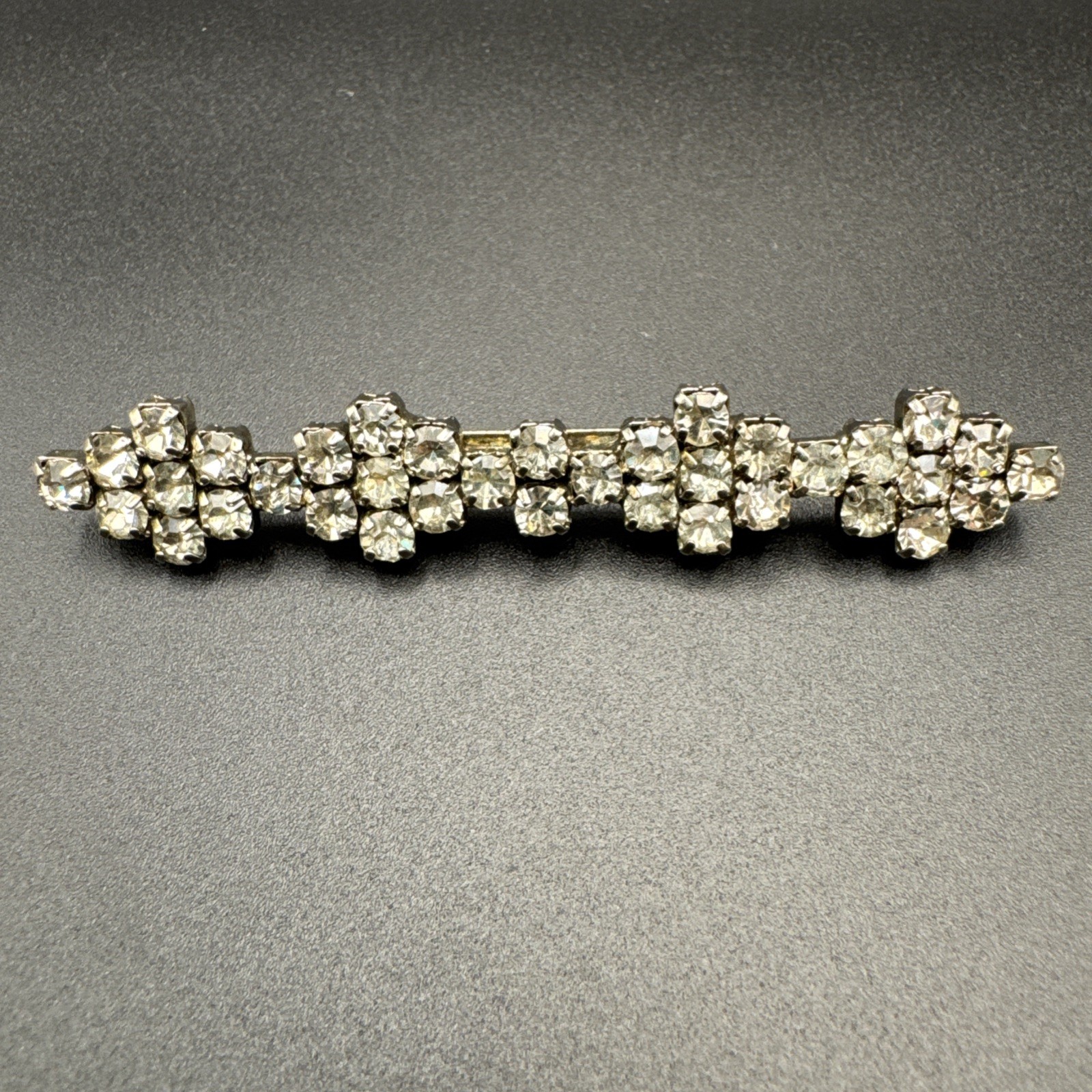 Vintage 1940s Long Ice Rhinestone Geometric Bar Pin 7.3cm Silver Tone C Clasp