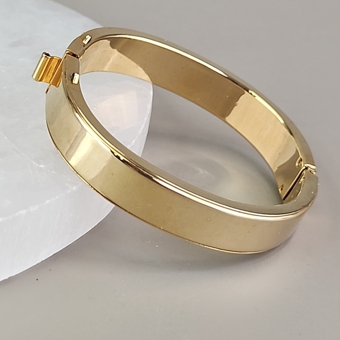 Vintage Bangle Bracelet Hinged 1cm Gold Tone Glossy Hollow 6.25″
