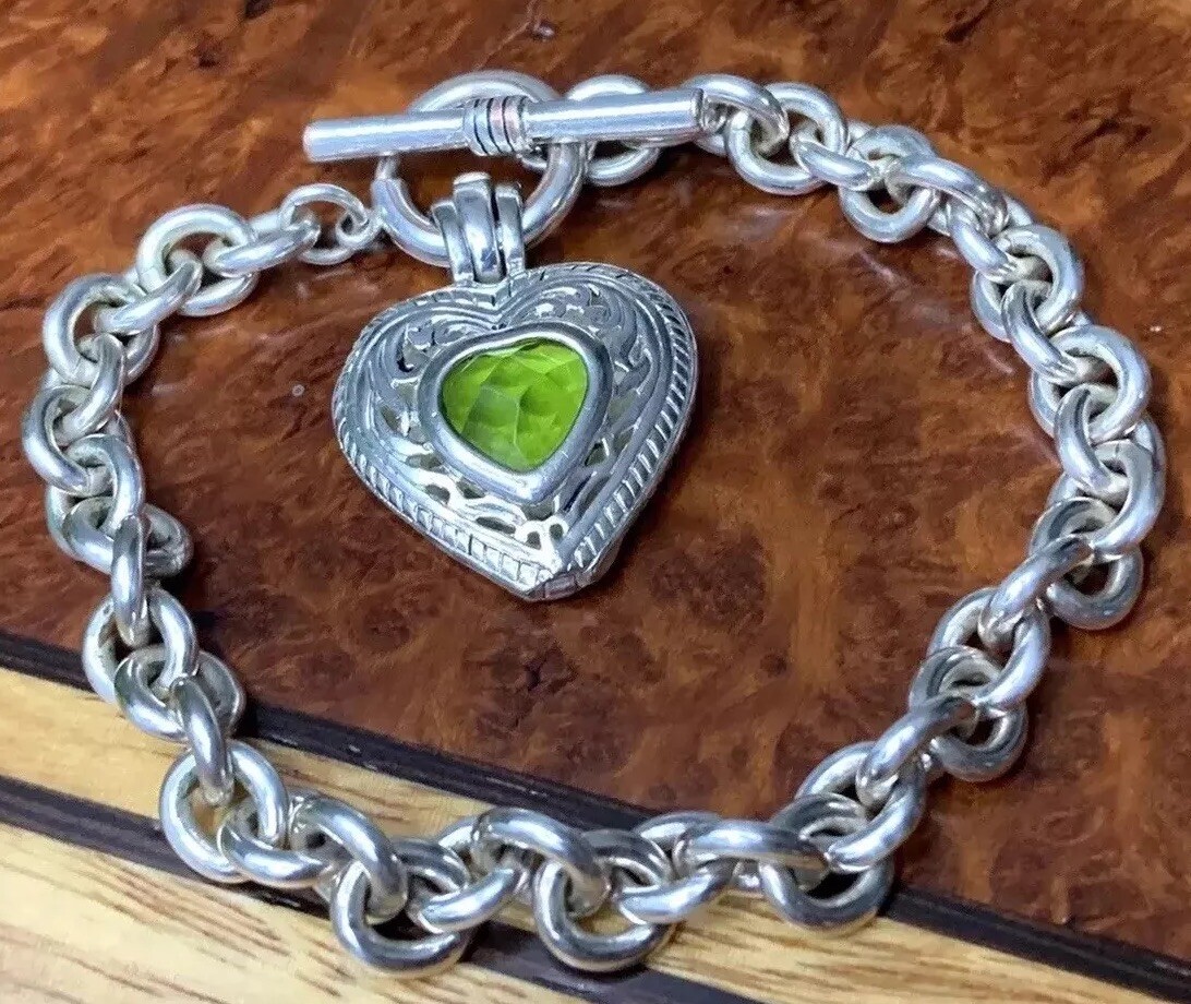 Vintage “Sister” JC Silver Plate Green Peridot Birthstone Ladies Heart Bracelet